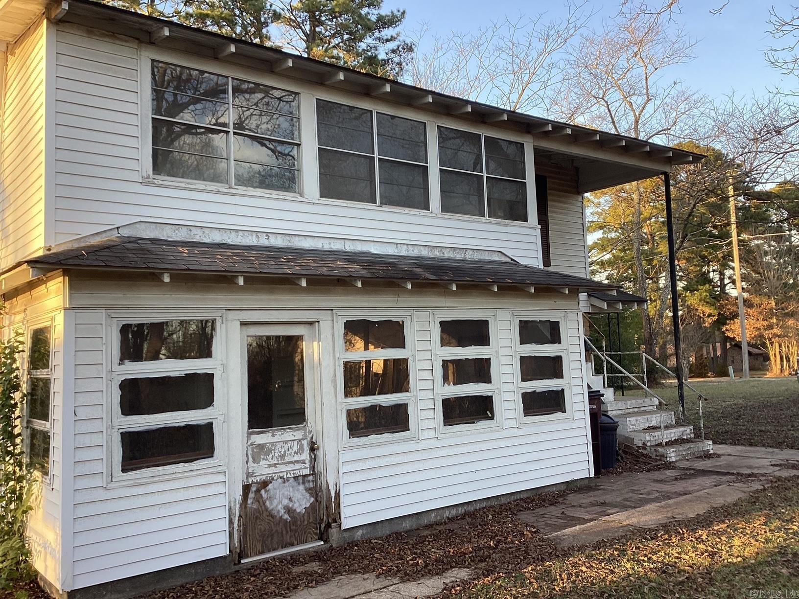 828 East Main St  Prescott, AR