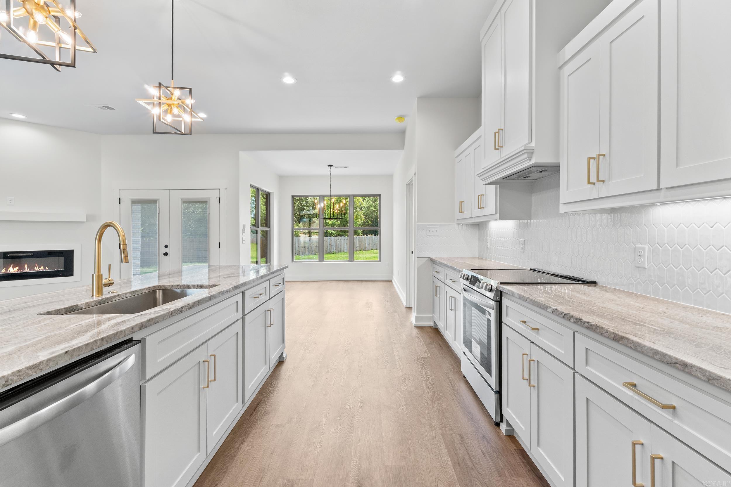 12 Morning Sun  Greenbrier, AR