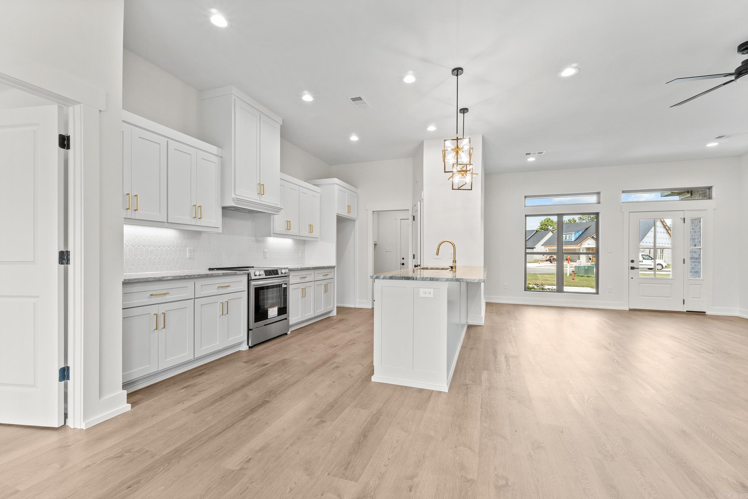 12 Morning Sun  Greenbrier, AR