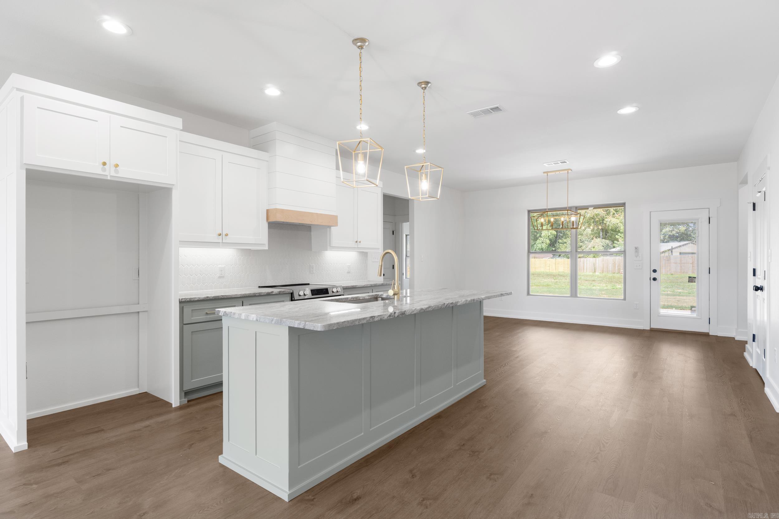 11 Morning Sun  Greenbrier, AR