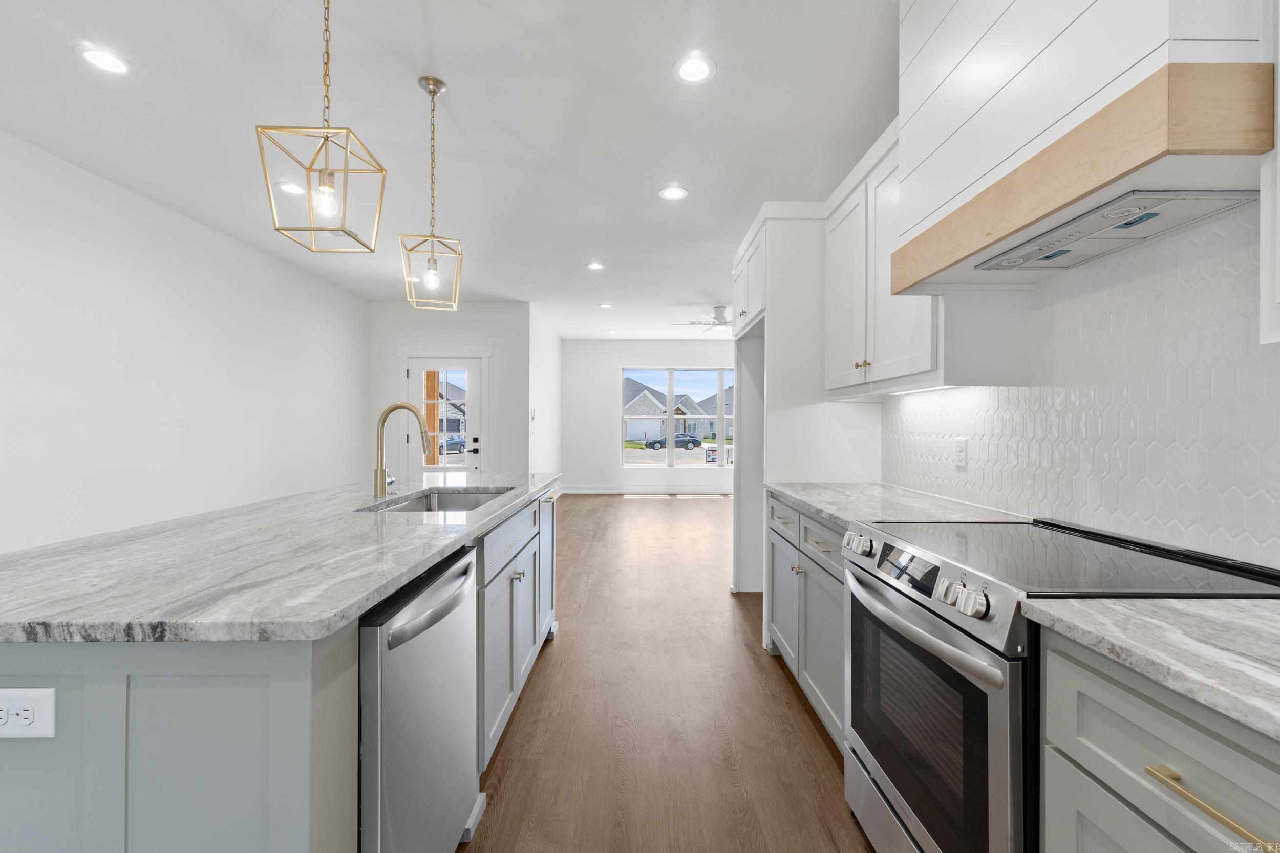 11 Morning Sun  Greenbrier, AR