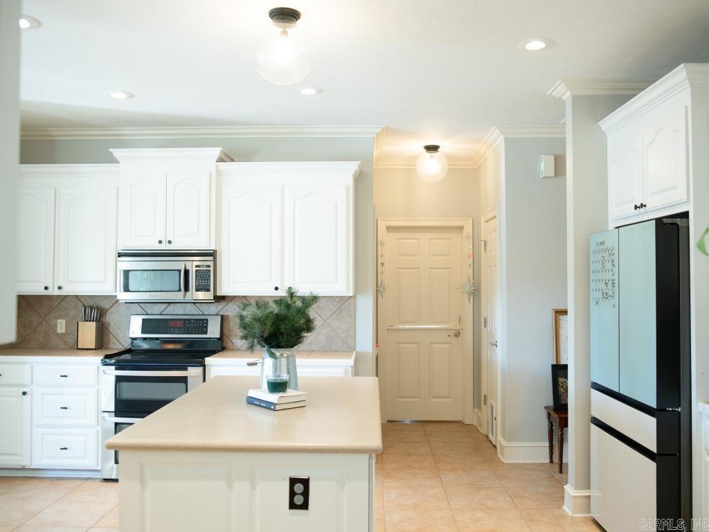 2565 Forest Vw  Conway, AR