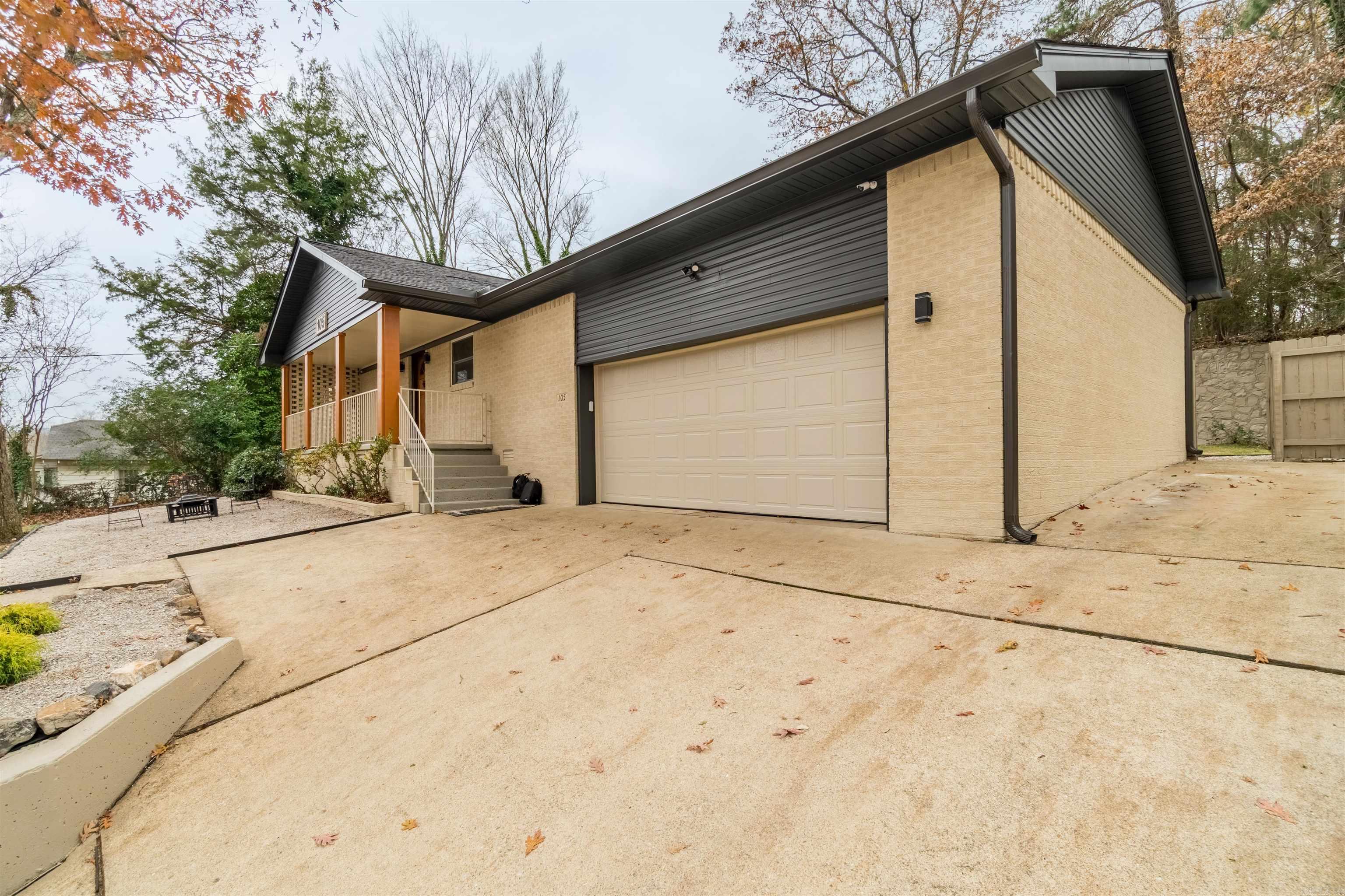 105 Carney  Hot Springs National Park, AR