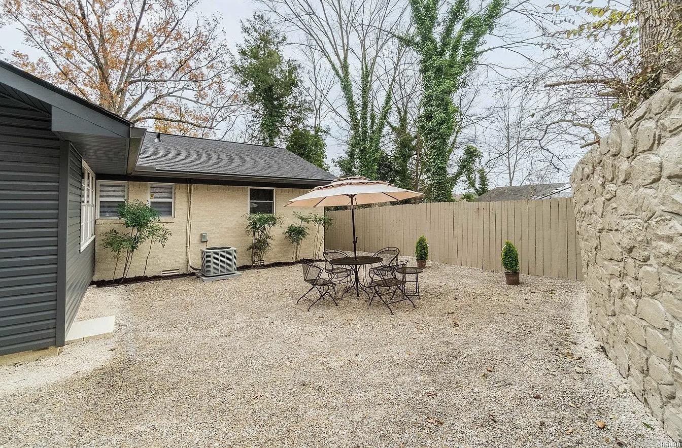 105 Carney  Hot Springs National Park, AR