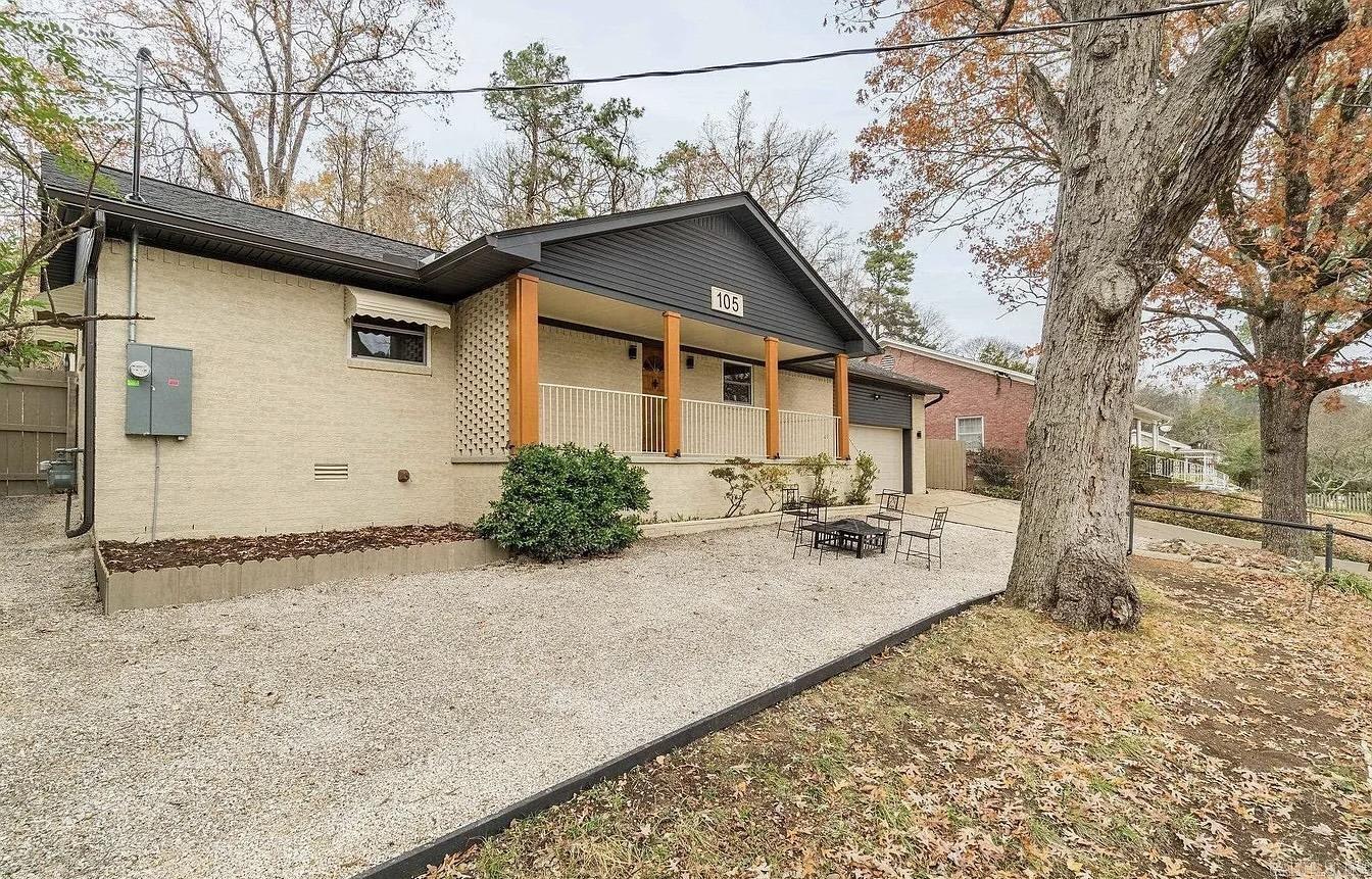 105 Carney  Hot Springs National Park, AR