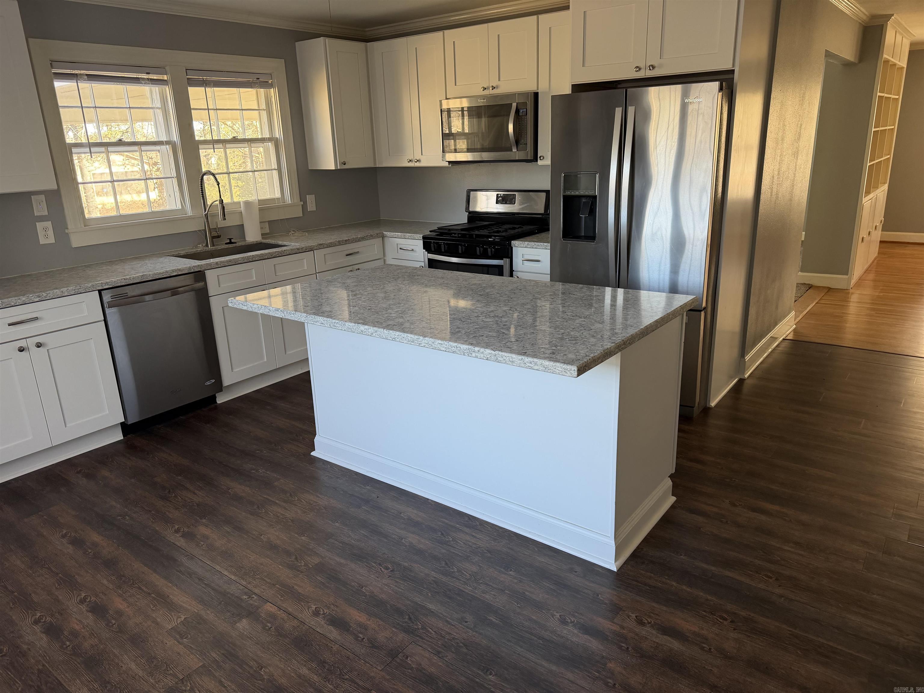 1281 N Myrtle  Warren, AR