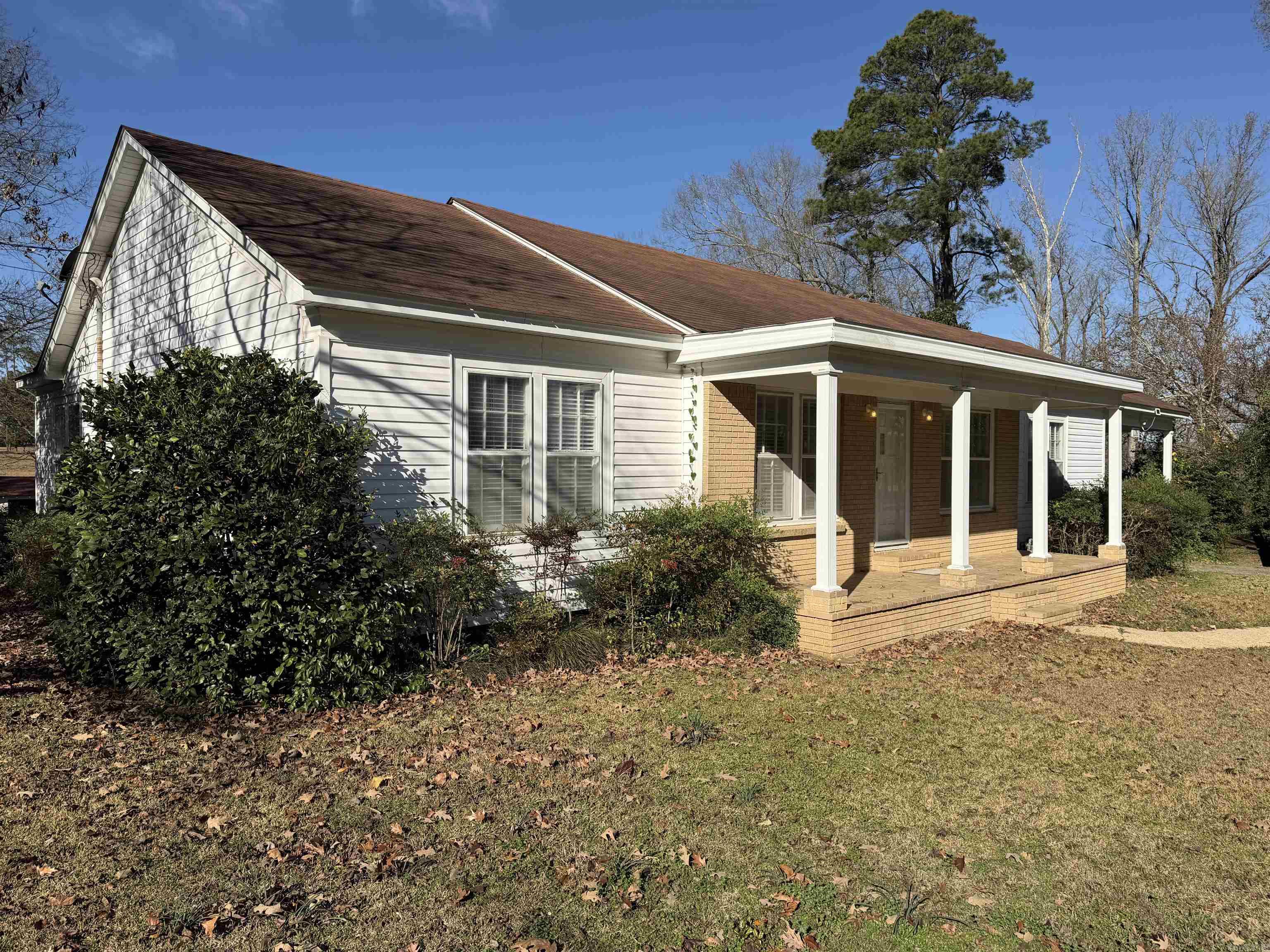 1281 N Myrtle  Warren, AR