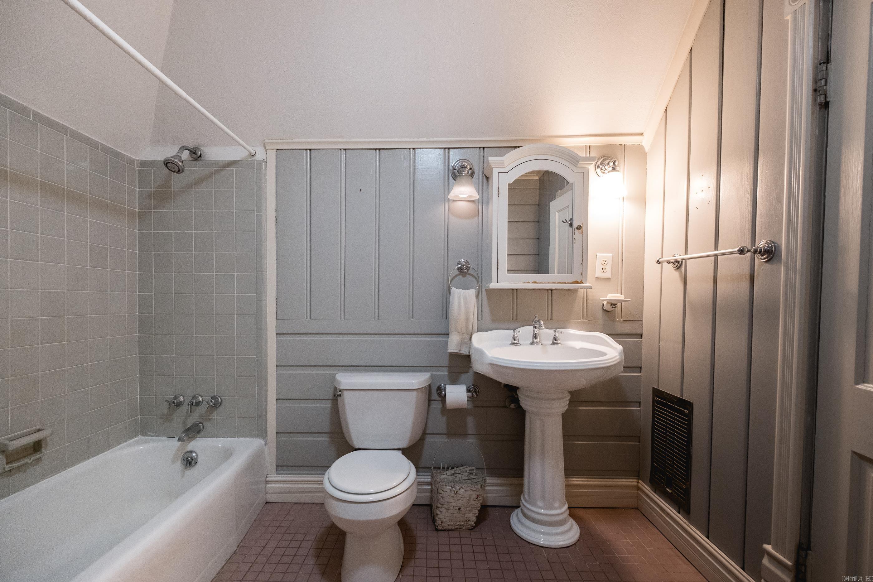 1701 S Arch Street  Little Rock, AR