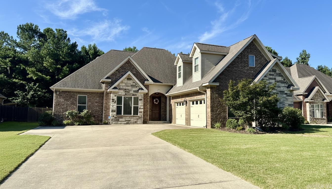 225 BlueBell Court  Hot Springs, AR