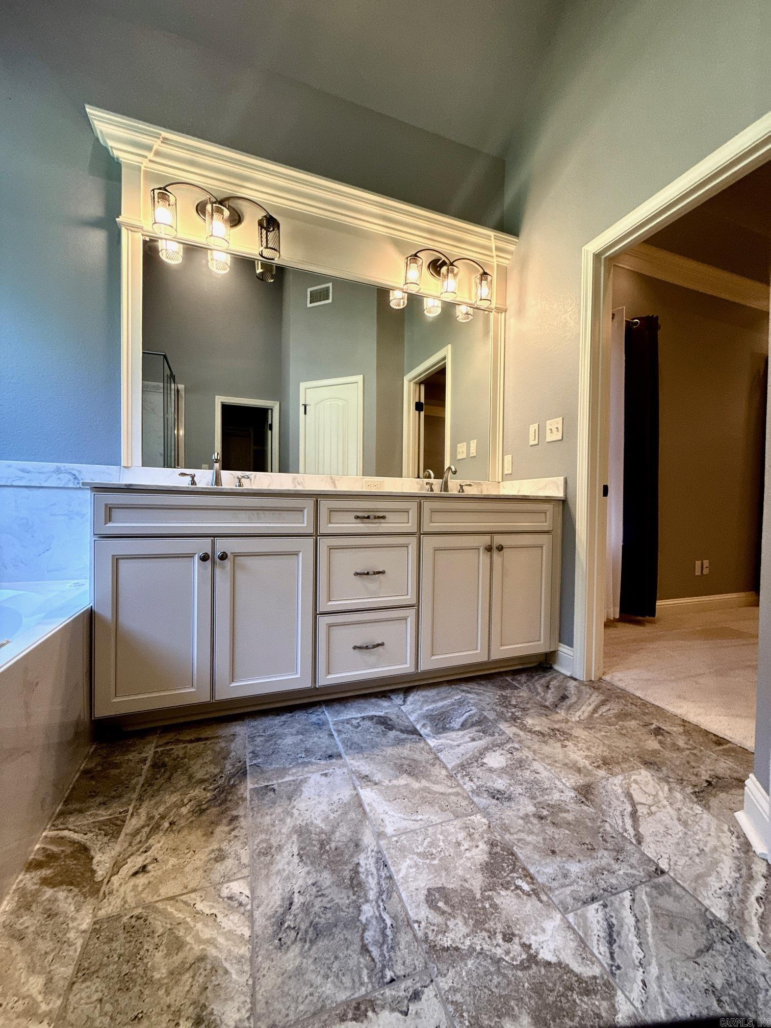 225 BlueBell Court  Hot Springs, AR