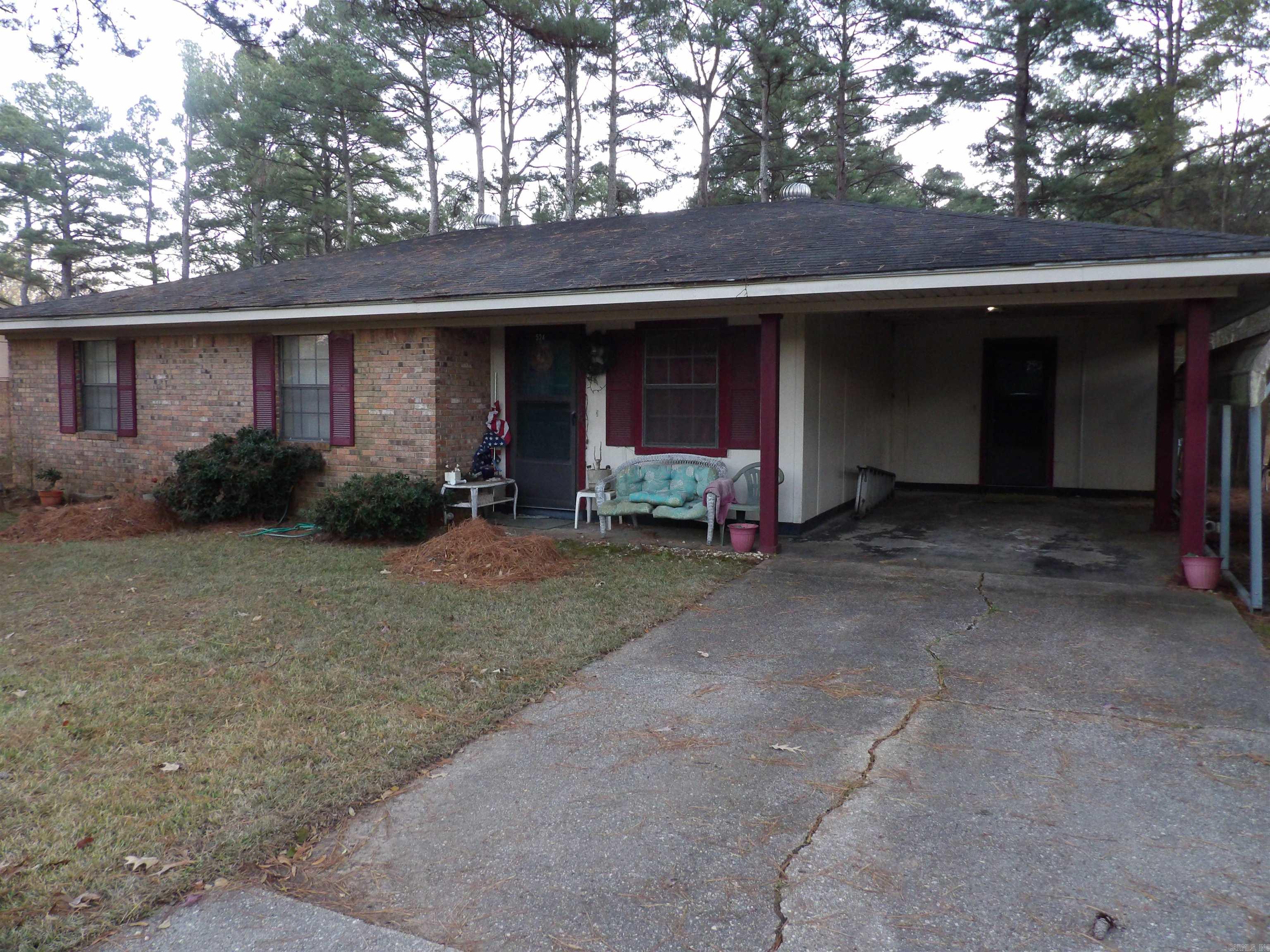 524 E Calhoun  Monticello, AR