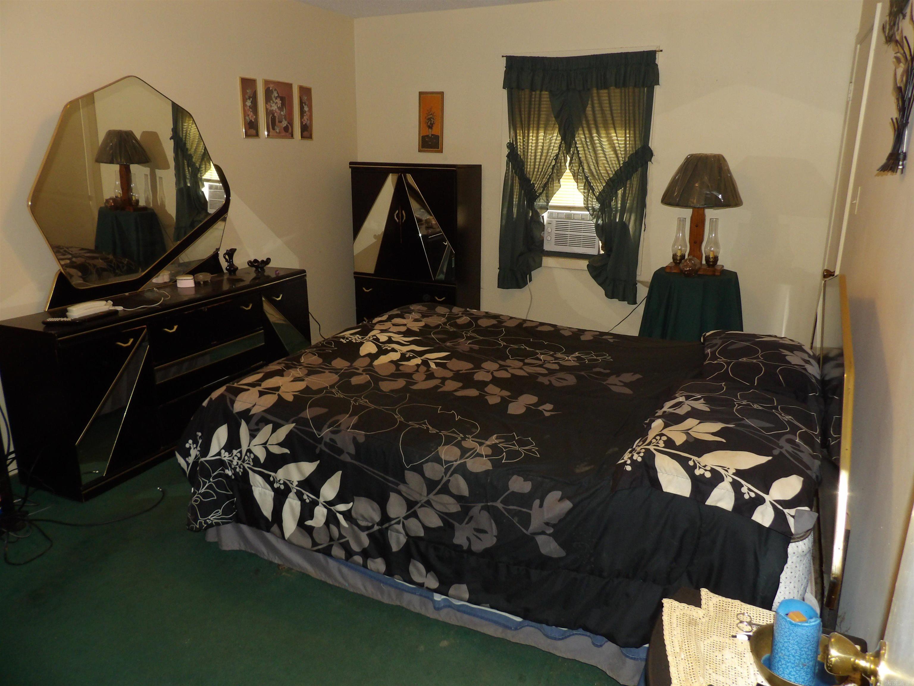 524 E Calhoun  Monticello, AR