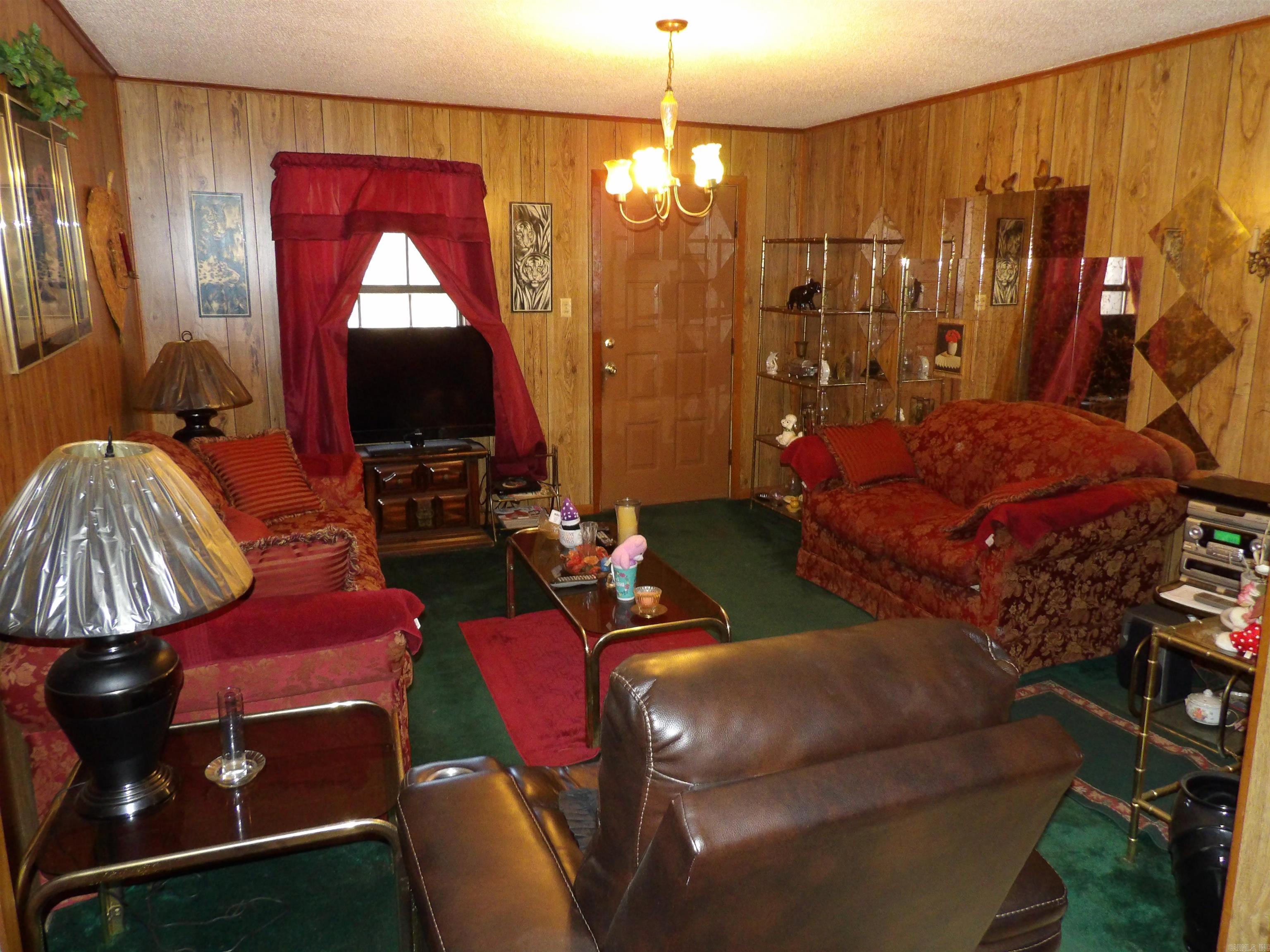 524 E Calhoun  Monticello, AR