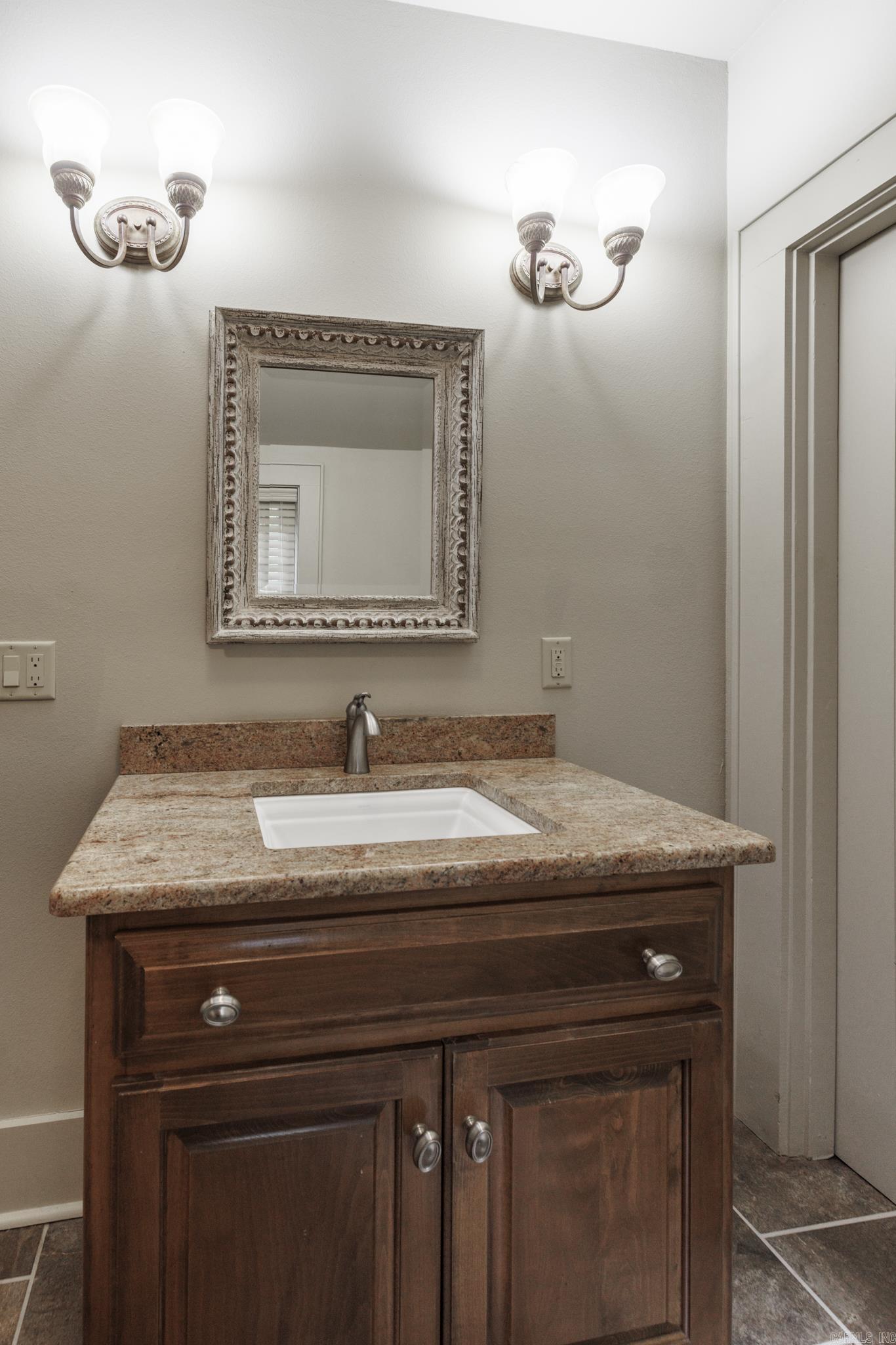 312 Riverside  Arkadelphia, AR