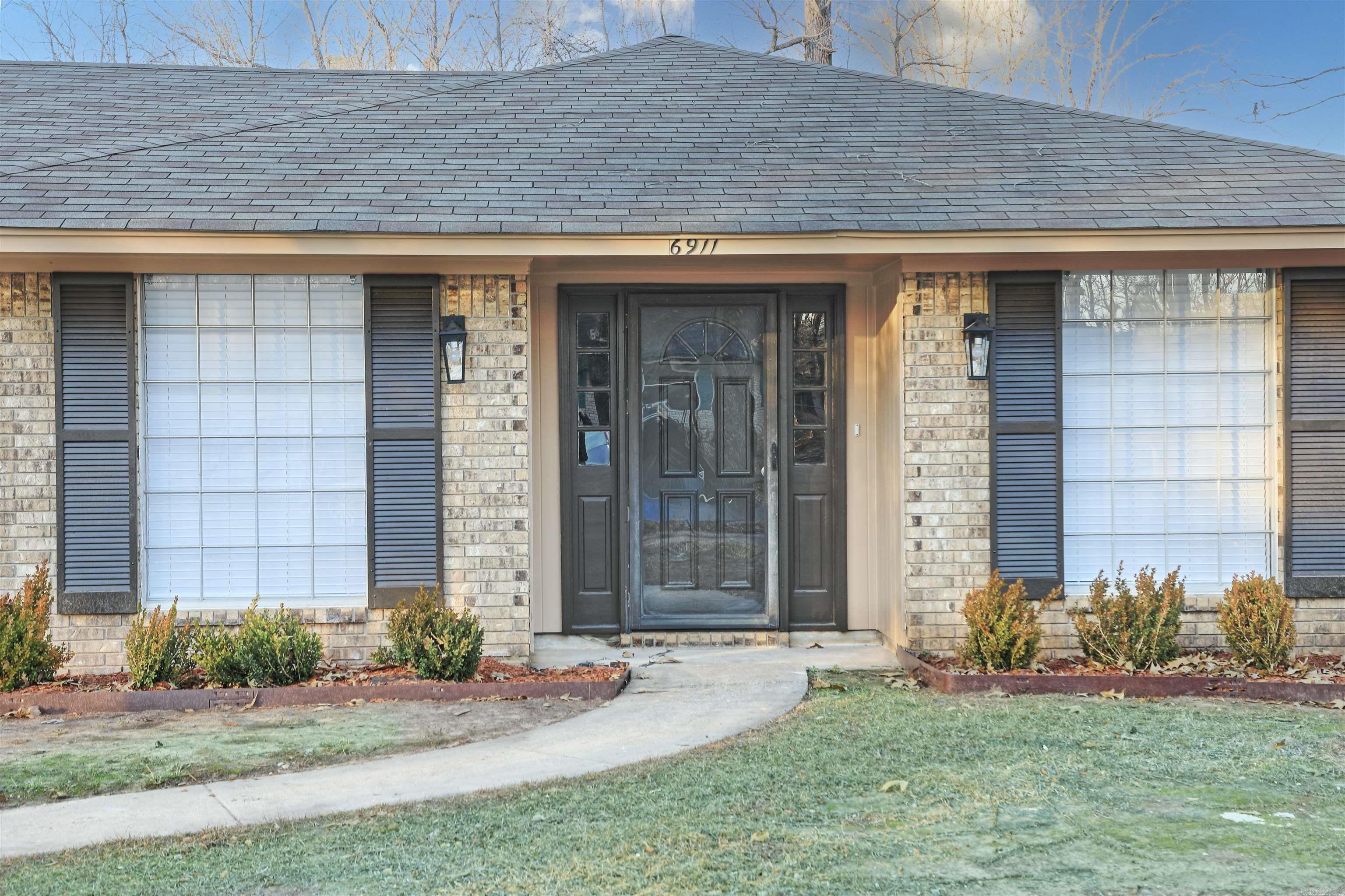 6911 Brierwood  White Hall, AR