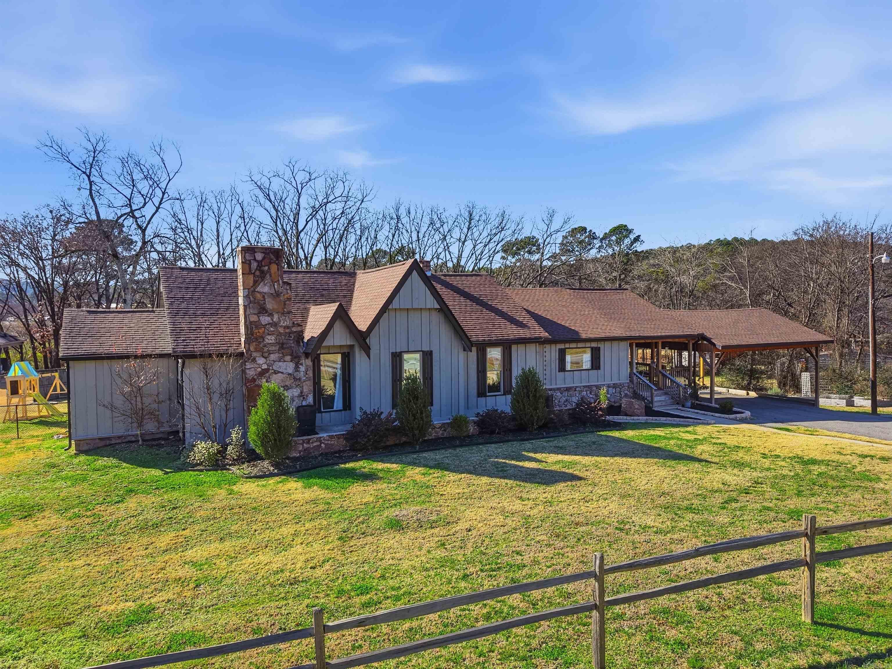 5524 Pinnacle Valley Rd  Little Rock, AR