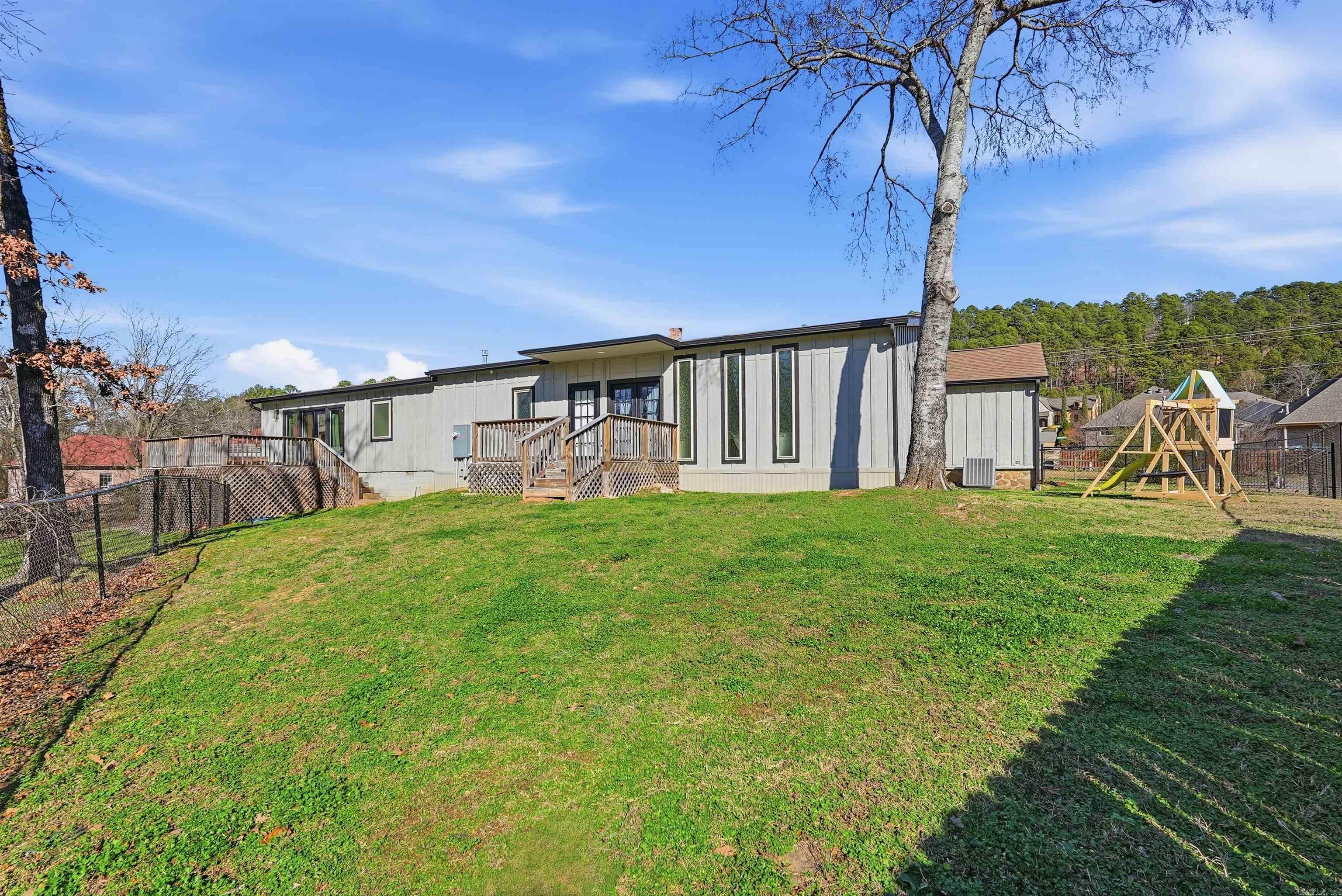 5524 Pinnacle Valley Rd  Little Rock, AR