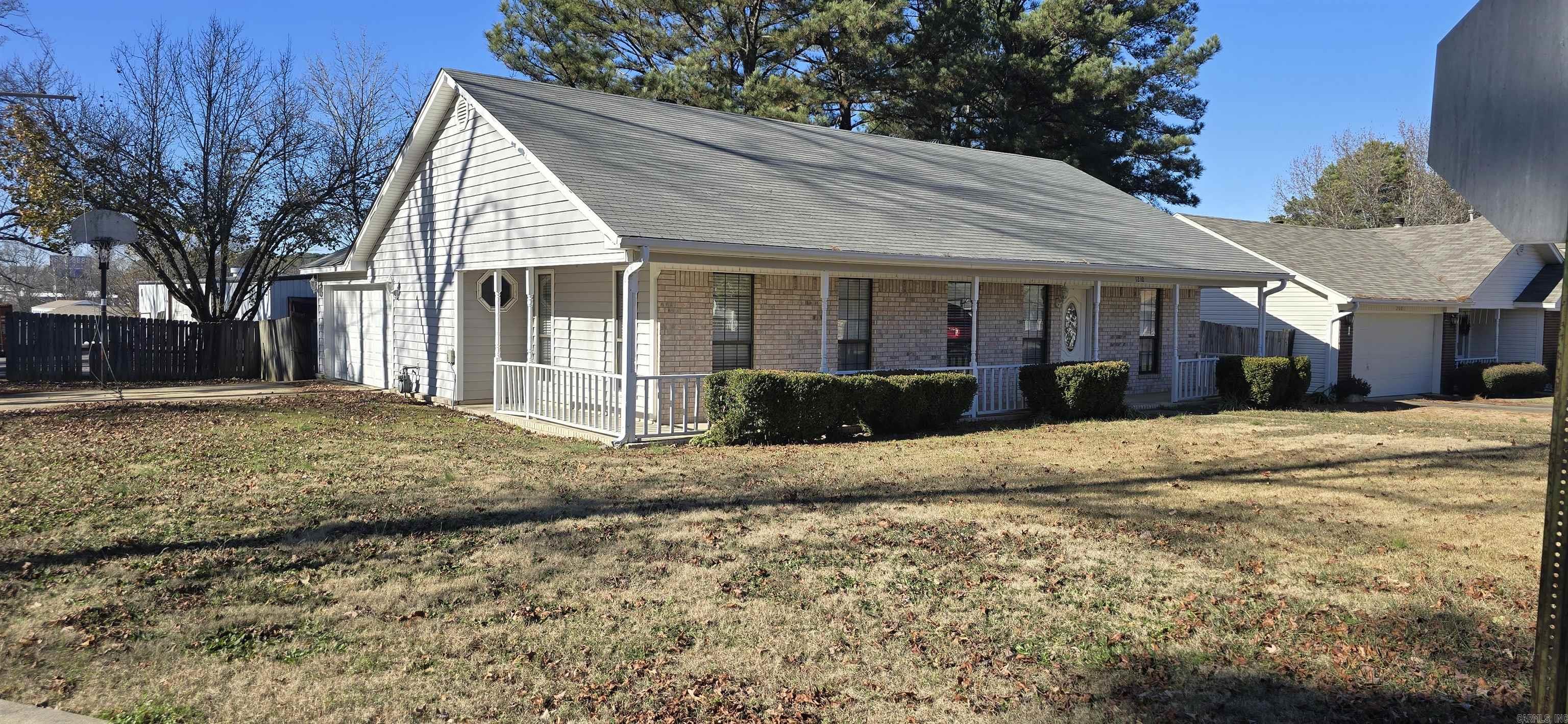 1210 Edgewood  Bryant, AR