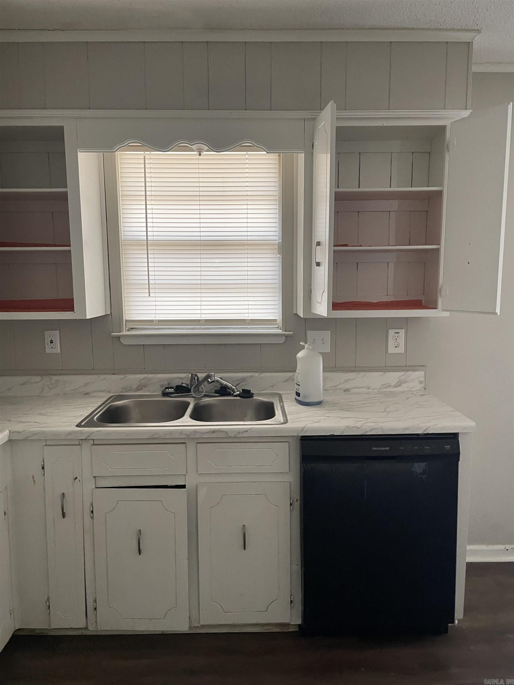 6114 Butler  Little Rock, AR