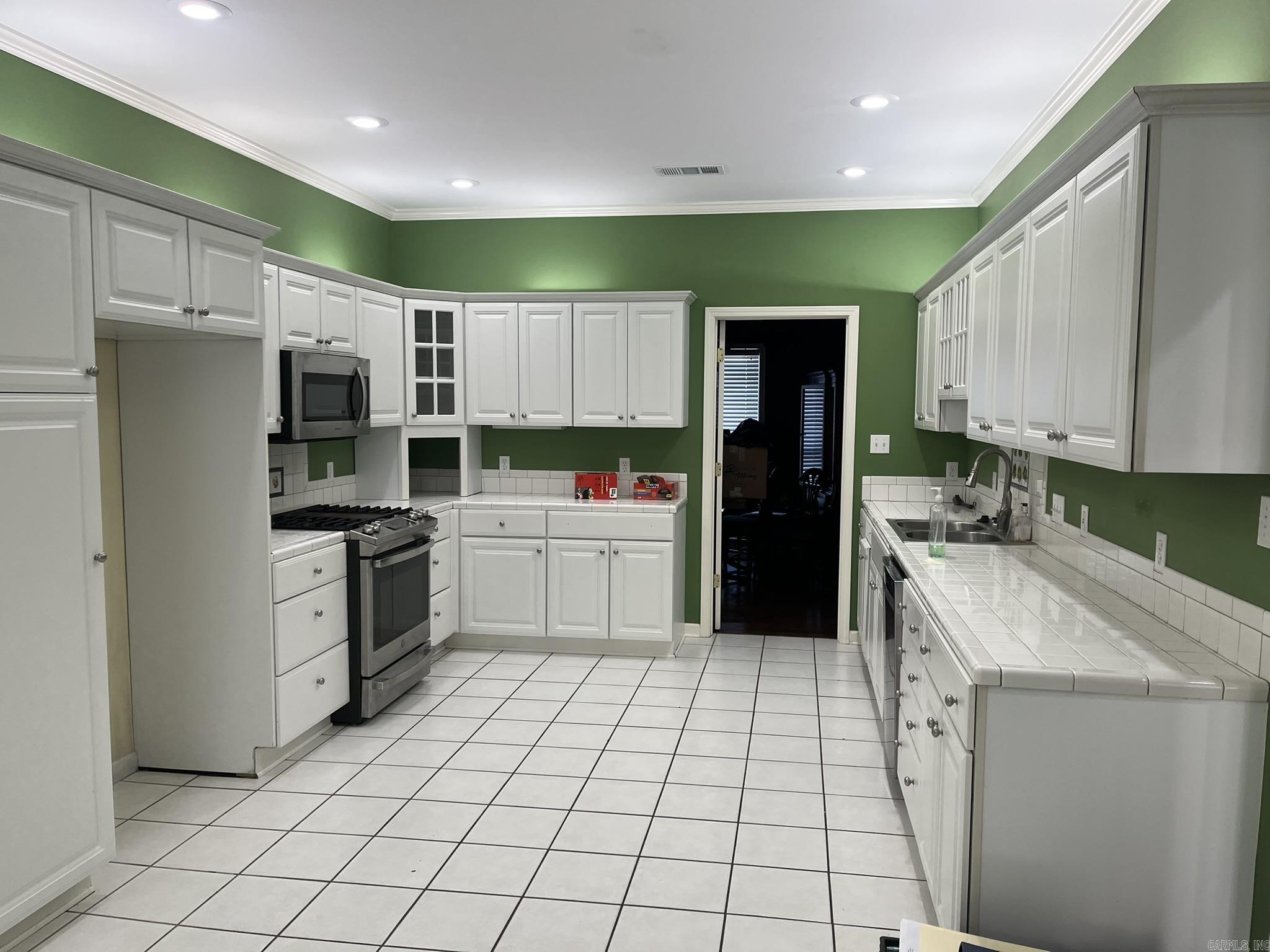 106 Overland trail  White Hall, AR