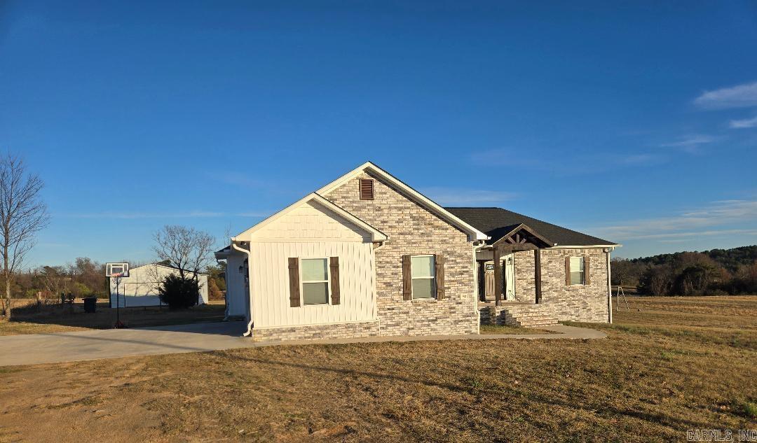 392 CR 3333  Clarksville, AR