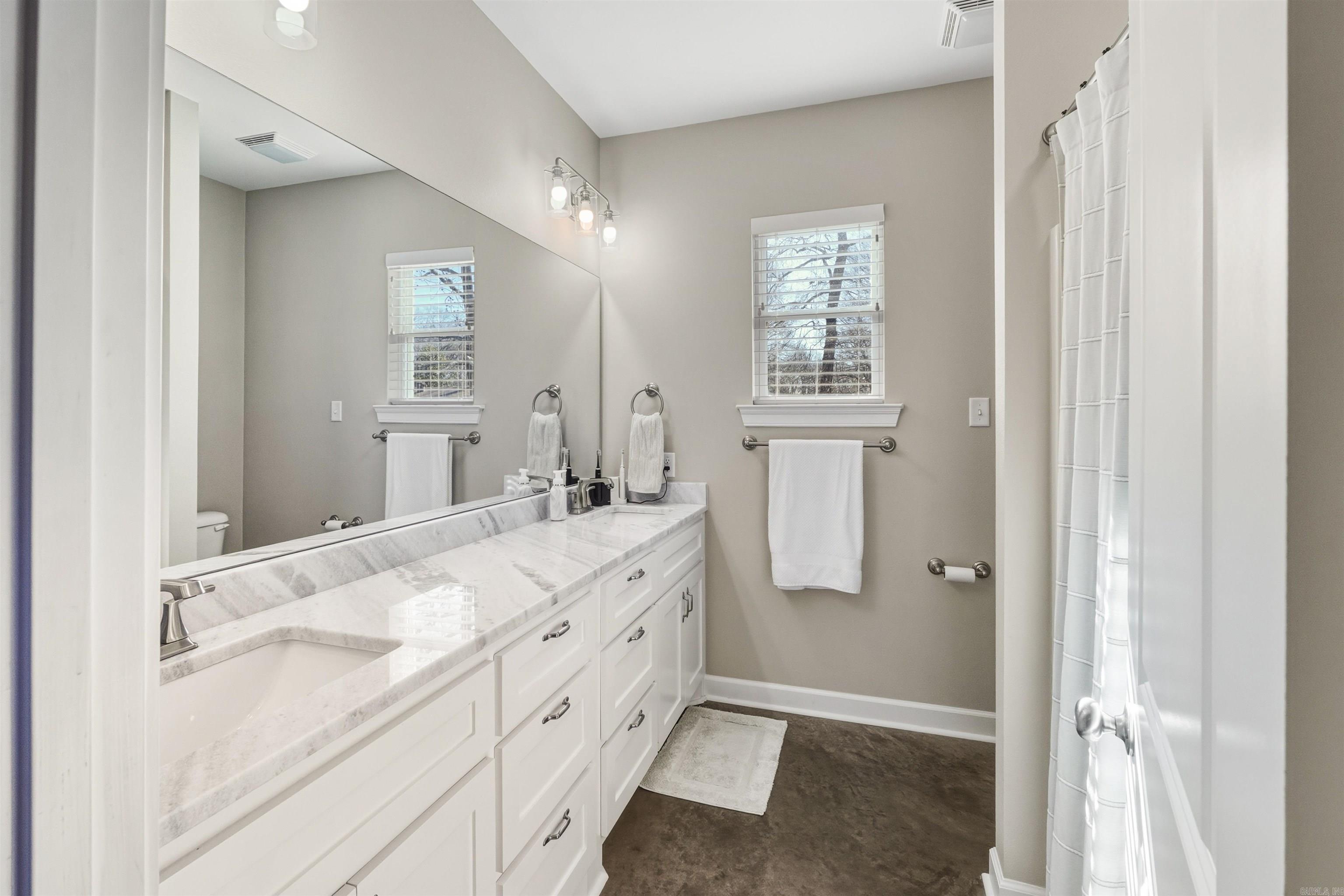 2815 Carmichael  Conway, AR