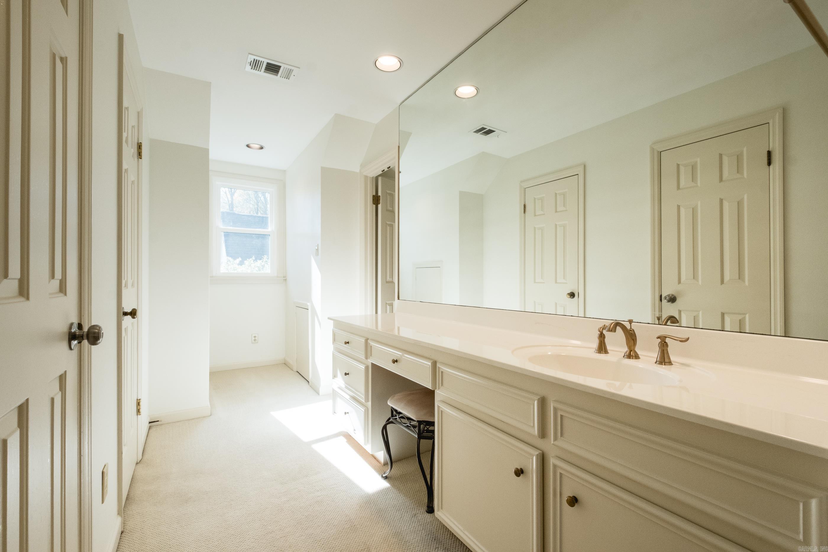 24 Windsor Court  Little Rock, AR