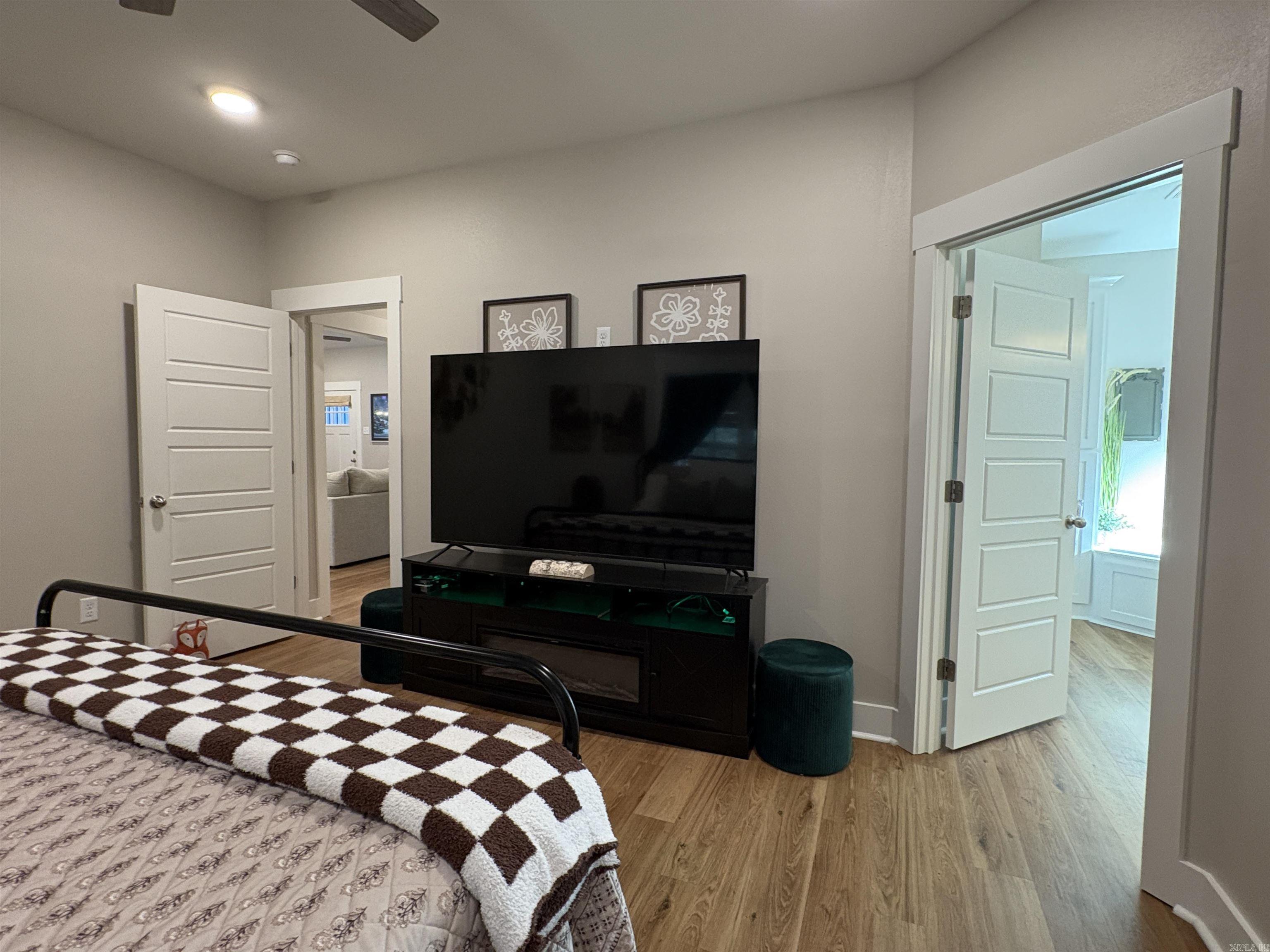 37 Forest  Greenbrier, AR