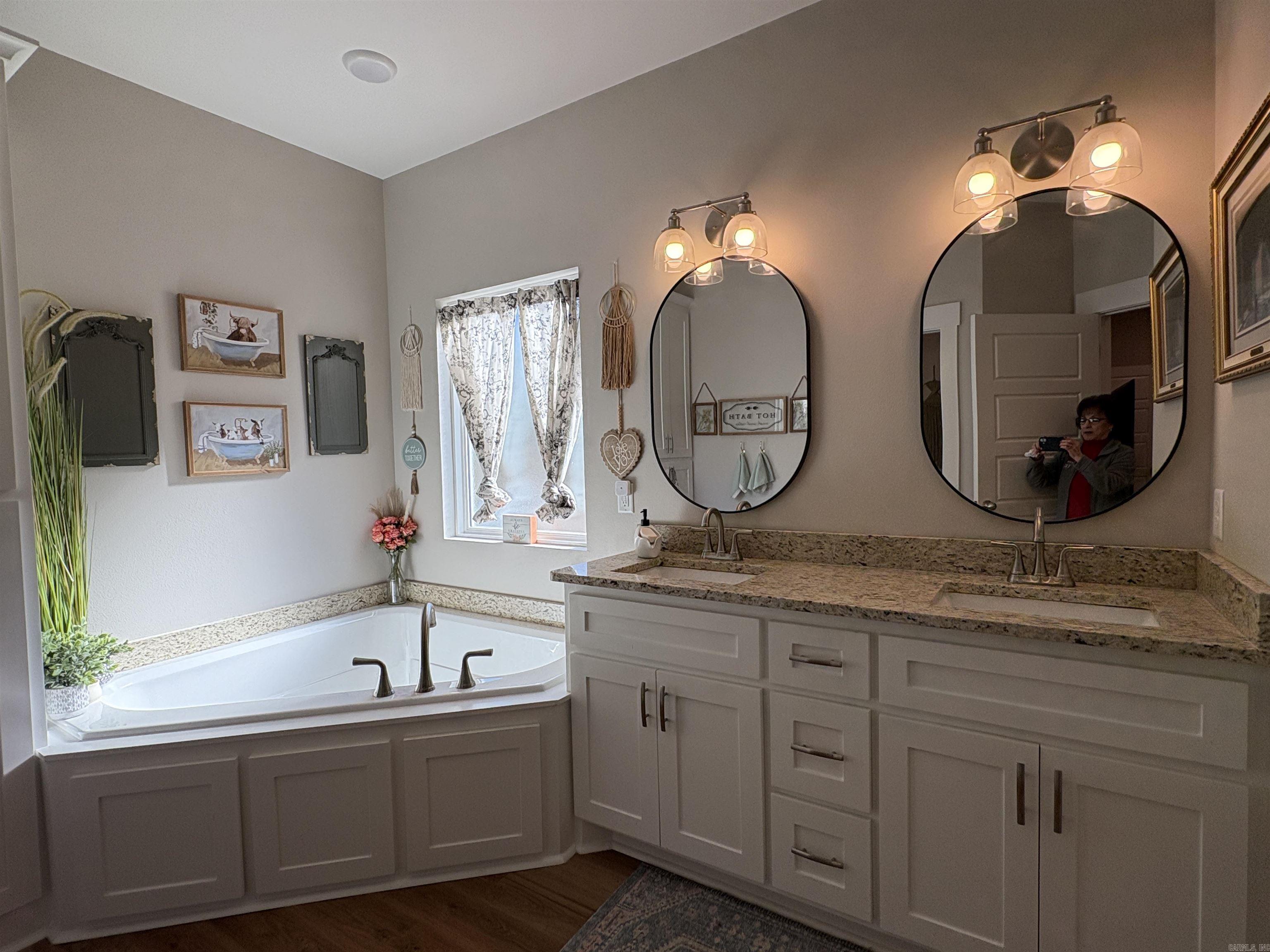 37 Forest  Greenbrier, AR