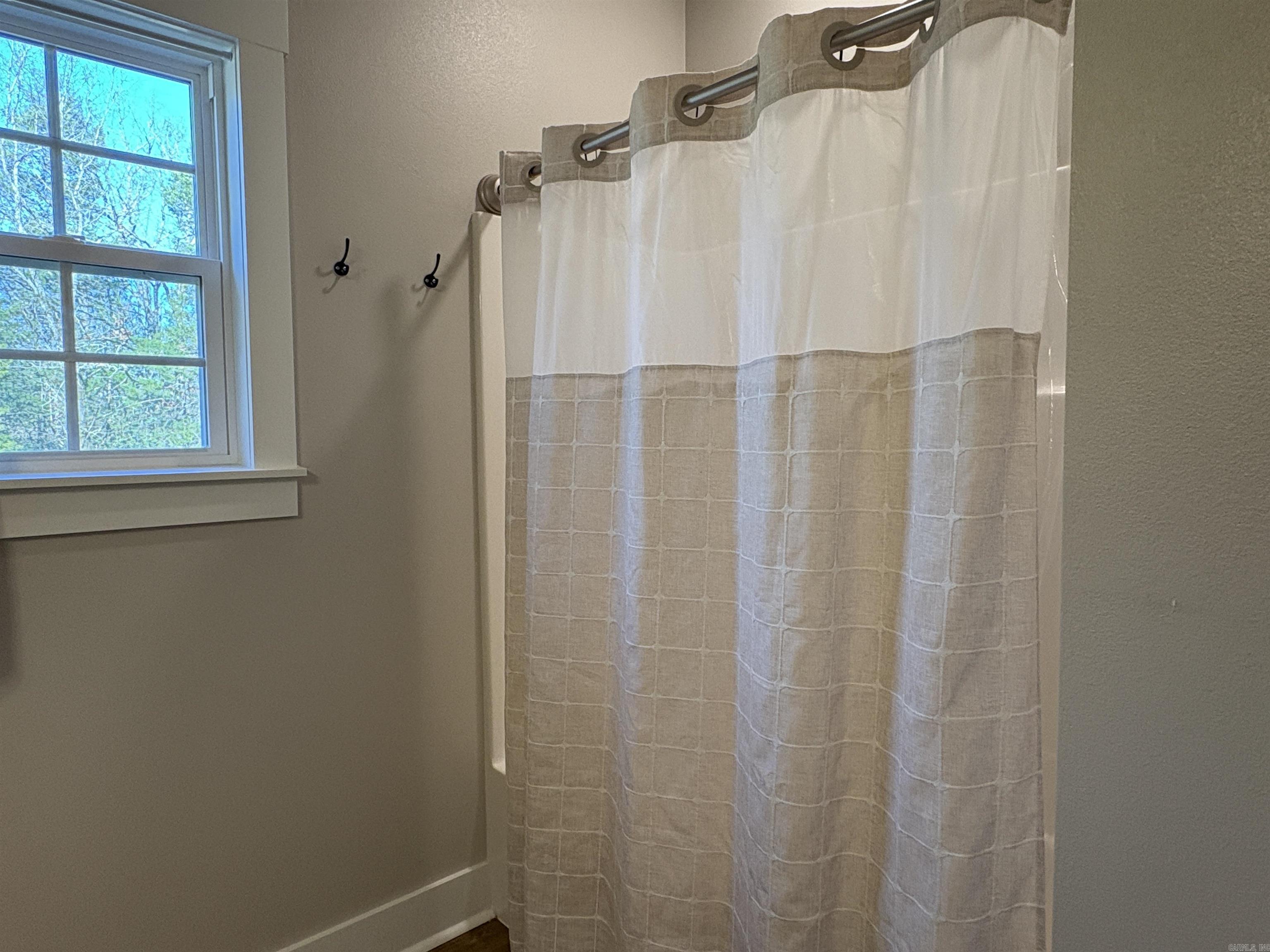 37 Forest  Greenbrier, AR