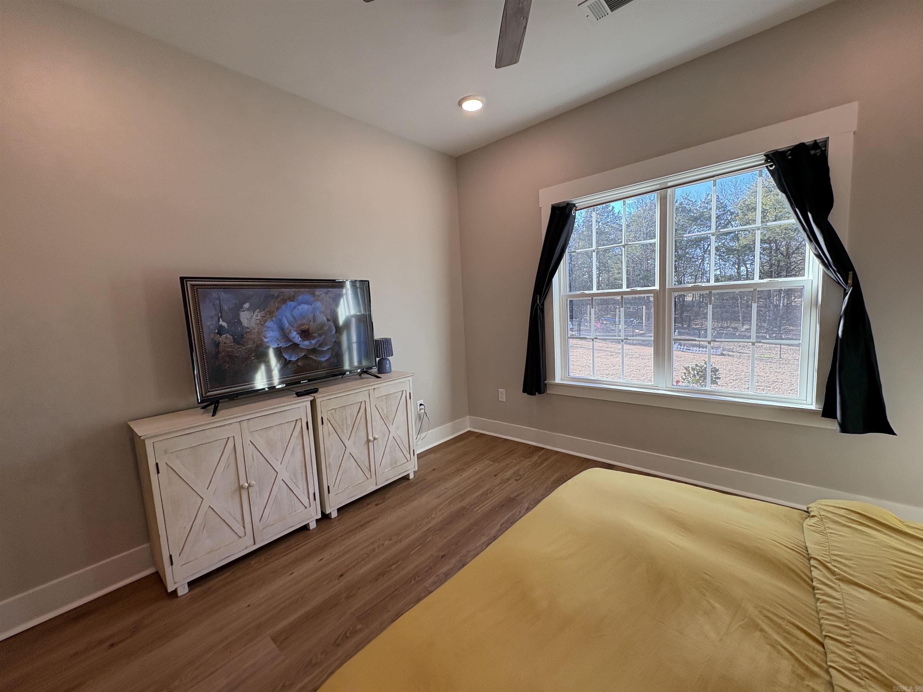 37 Forest  Greenbrier, AR