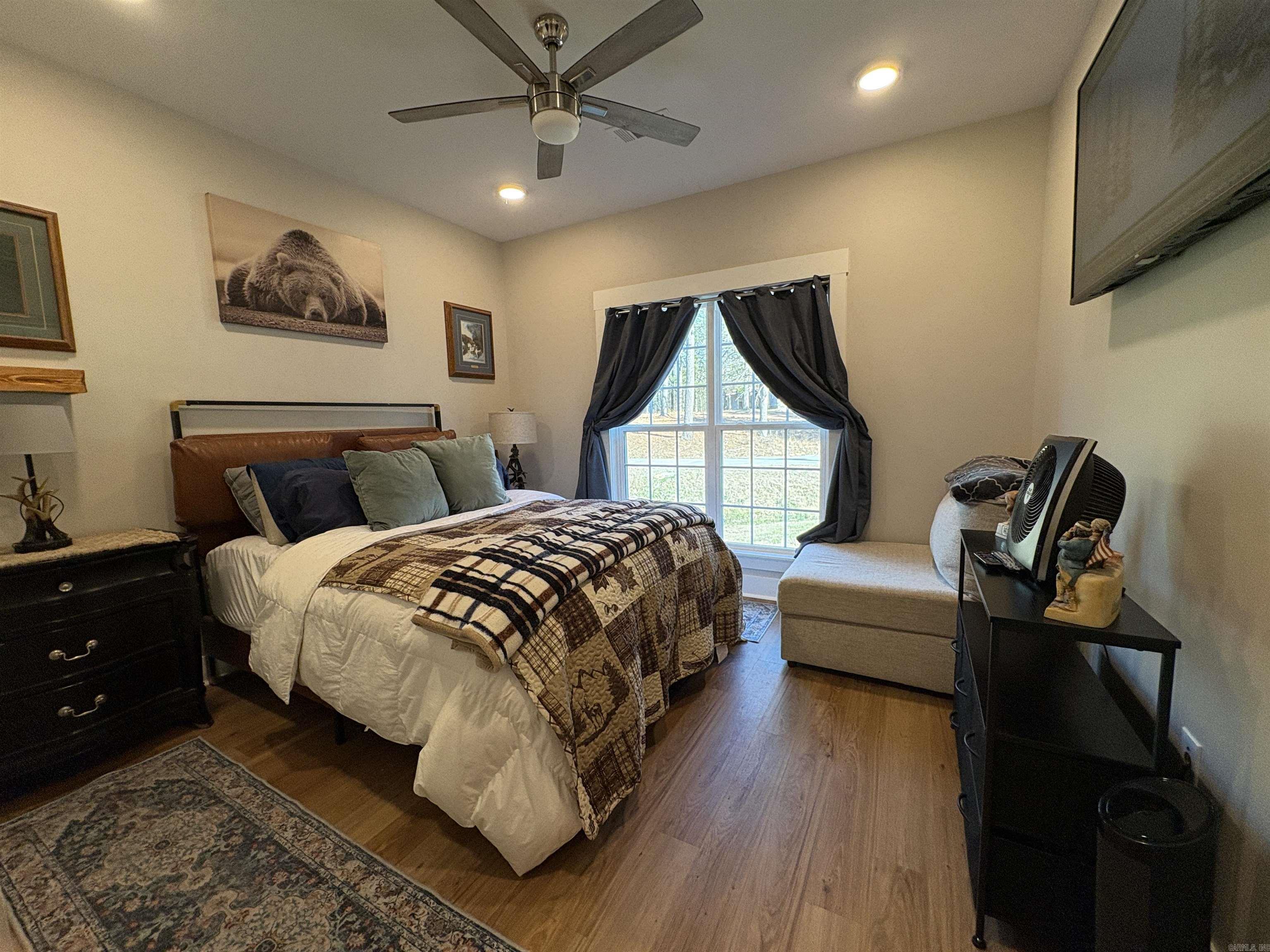 37 Forest  Greenbrier, AR