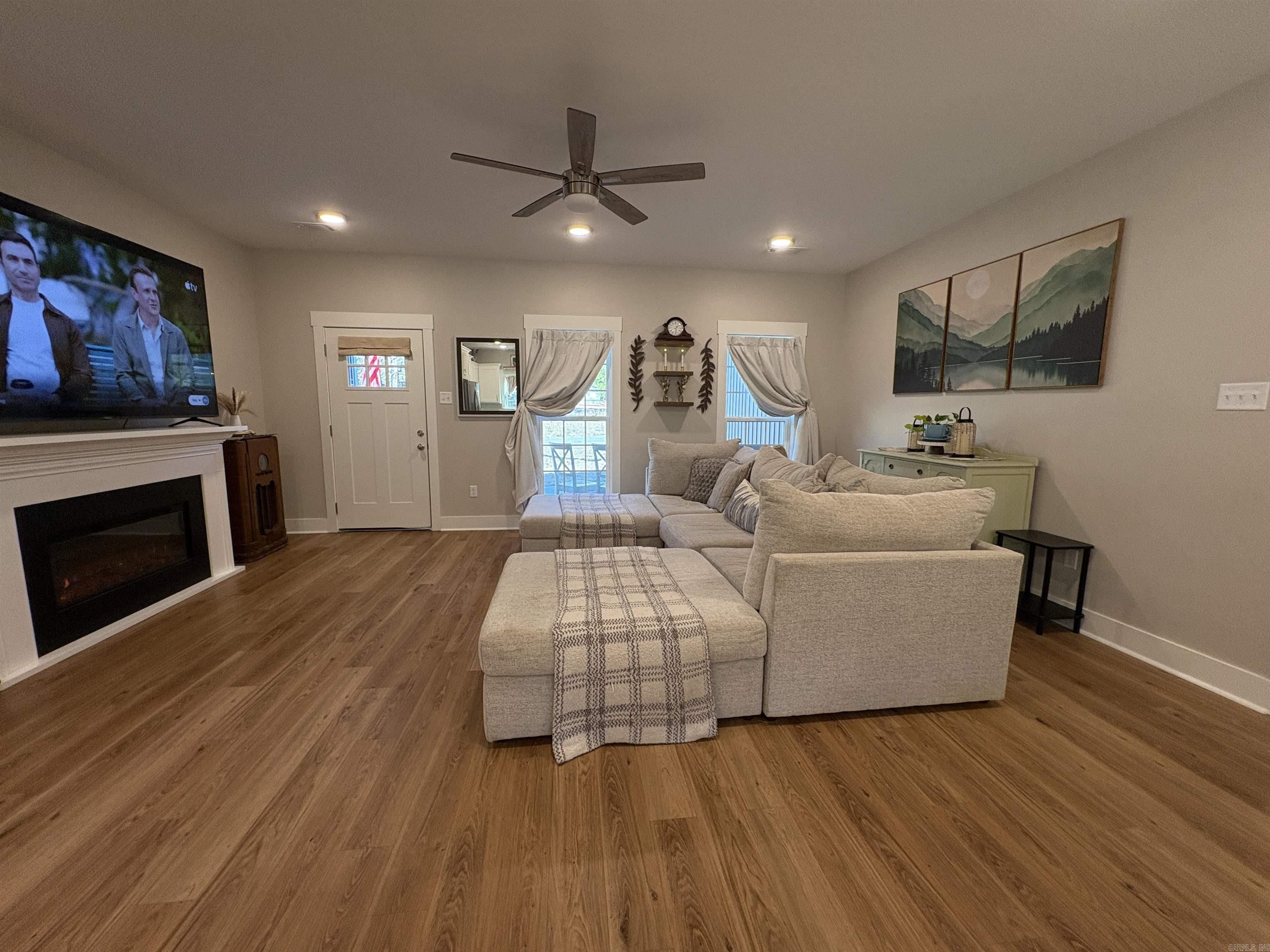 37 Forest  Greenbrier, AR