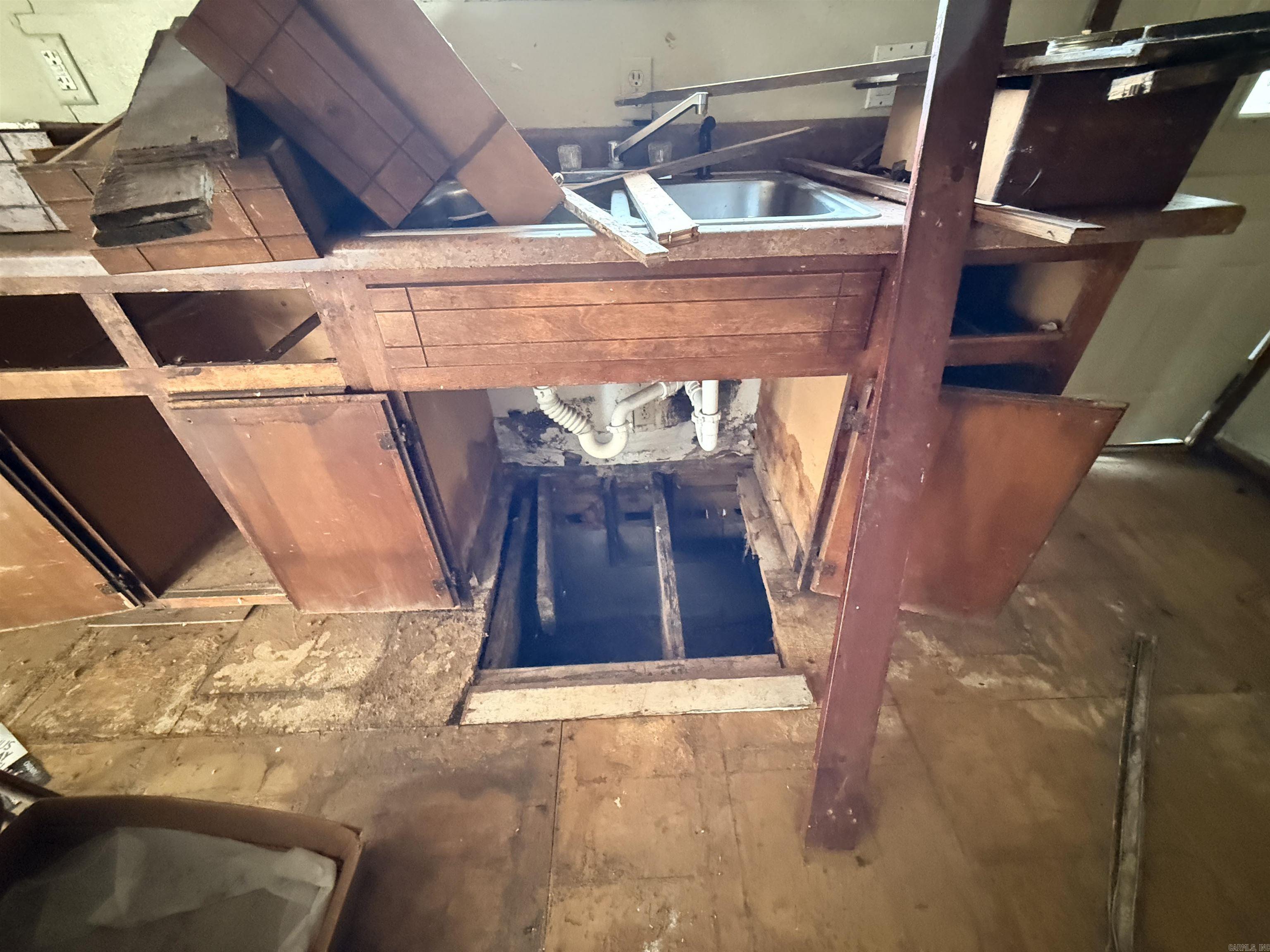 3115 S Louisiana  Little Rock, AR