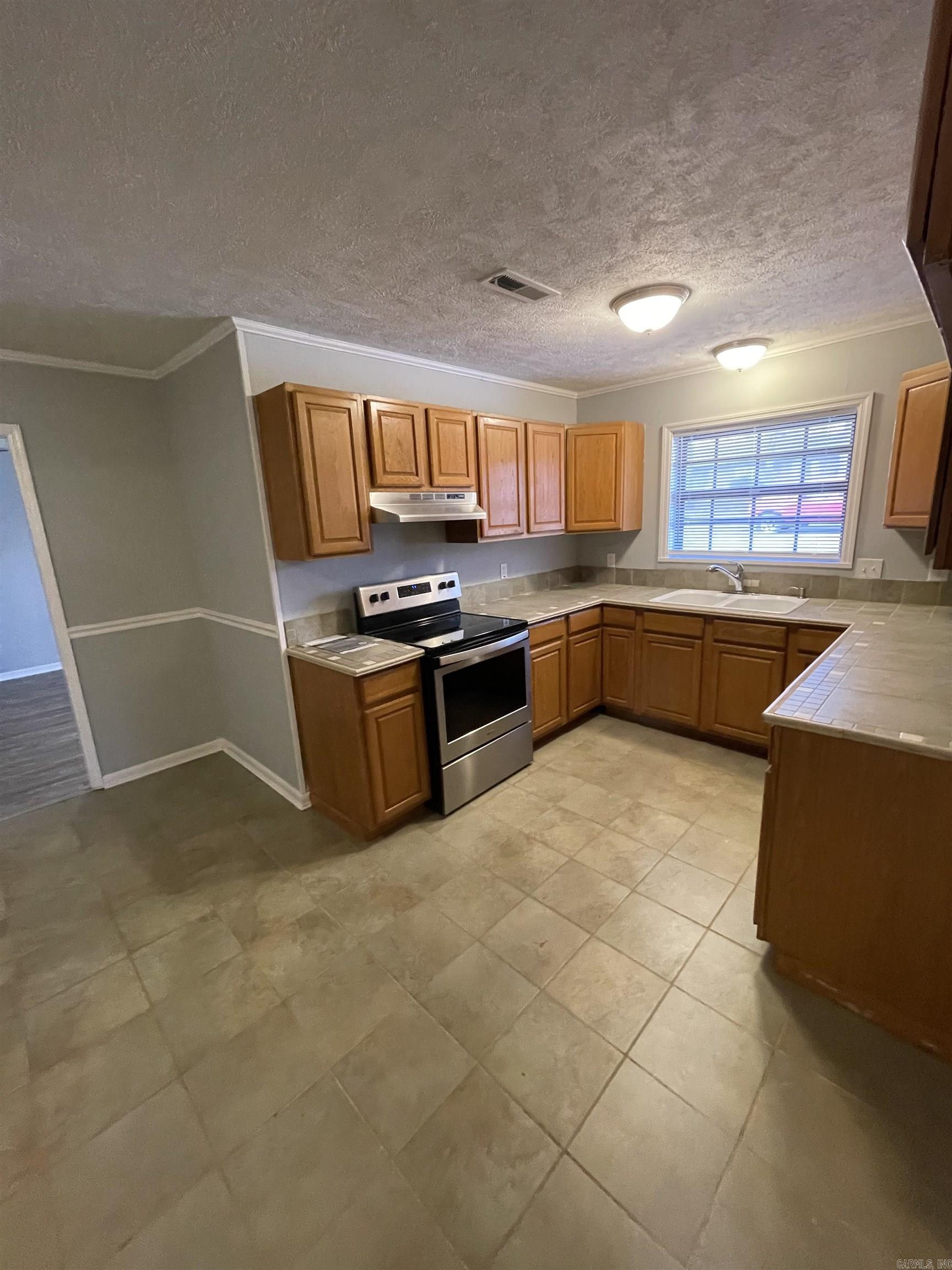 105 Wells Fargo Trl  Jacksonville, AR