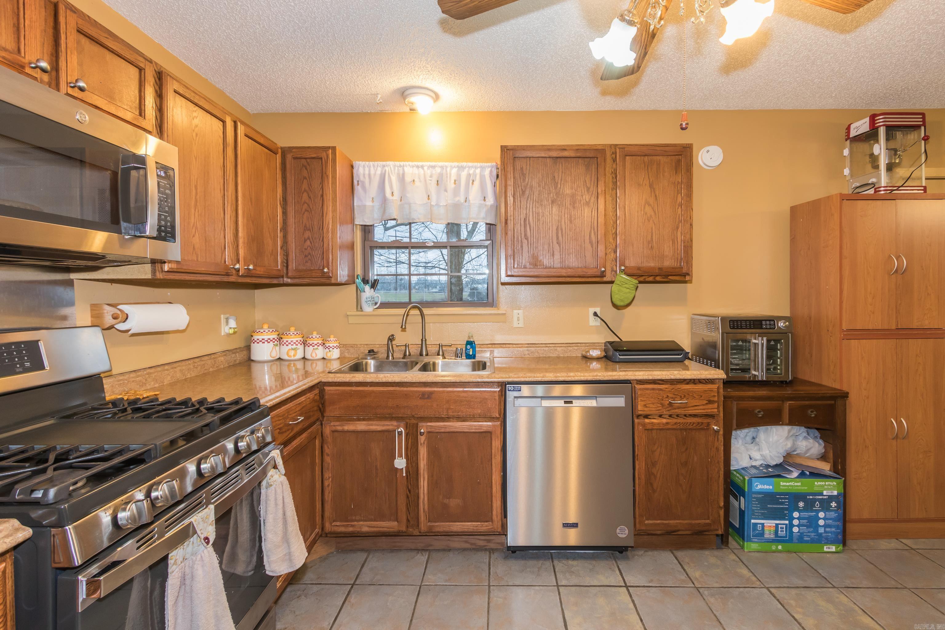 13 Sandlefoot Cv  North Little Rock, AR