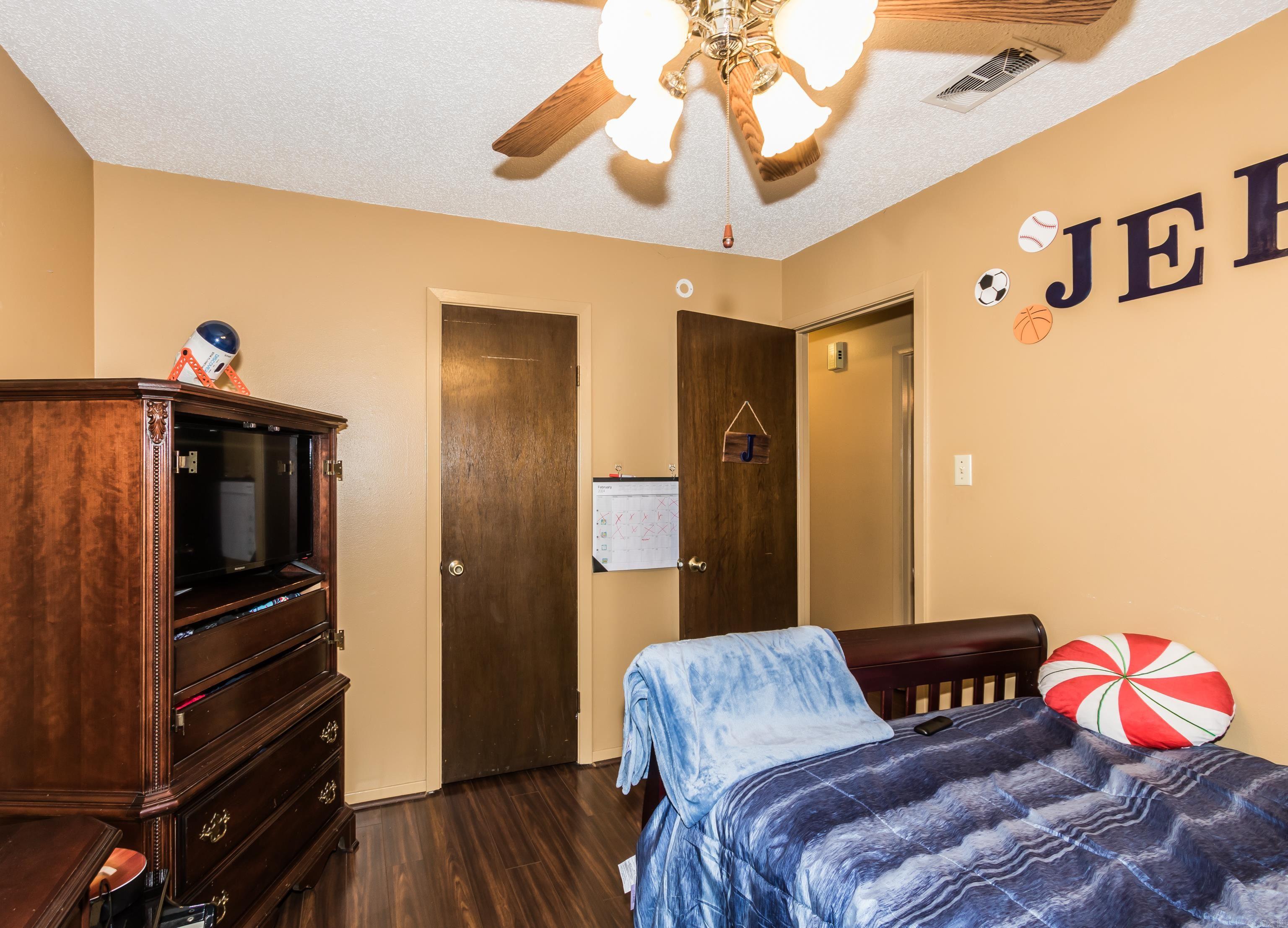 13 Sandlefoot Cv  North Little Rock, AR