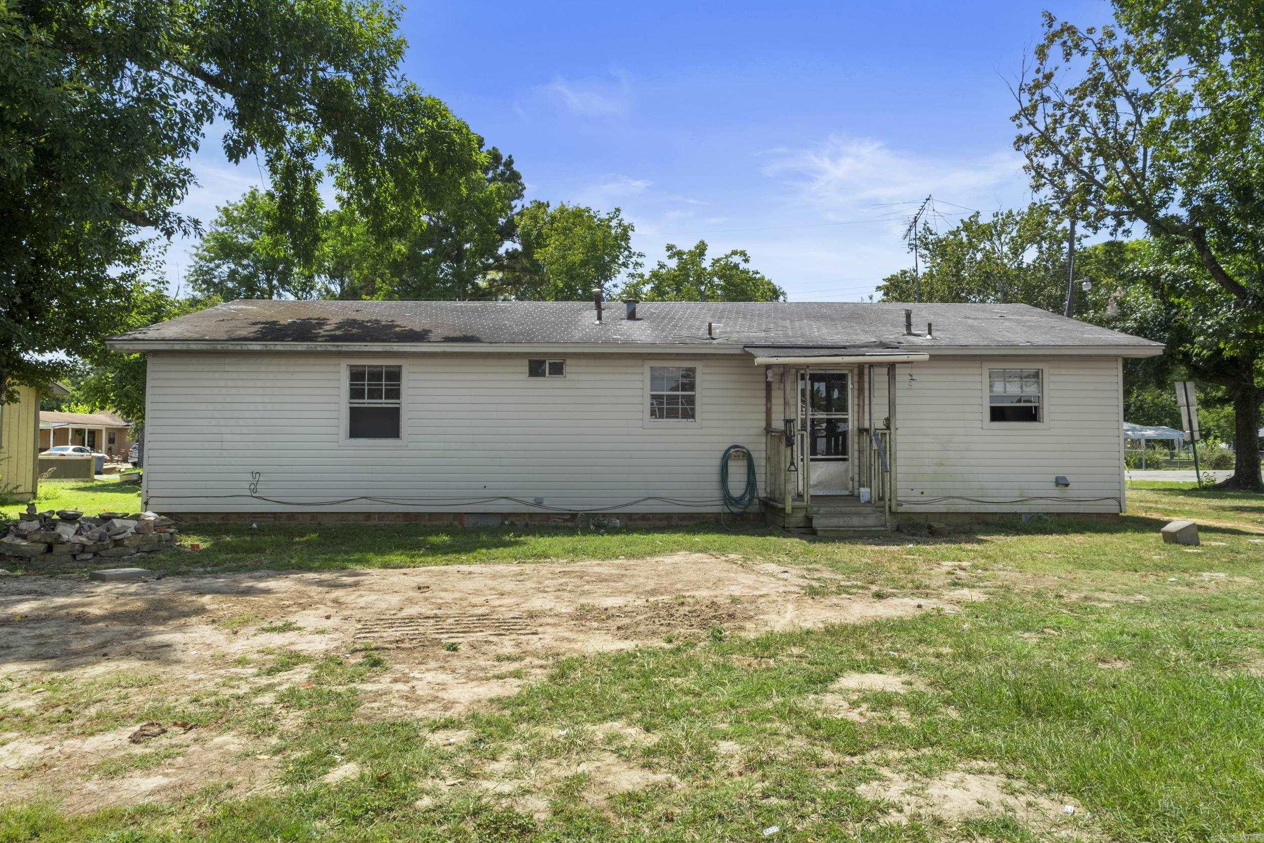 611 W Barnett  Kensett, AR