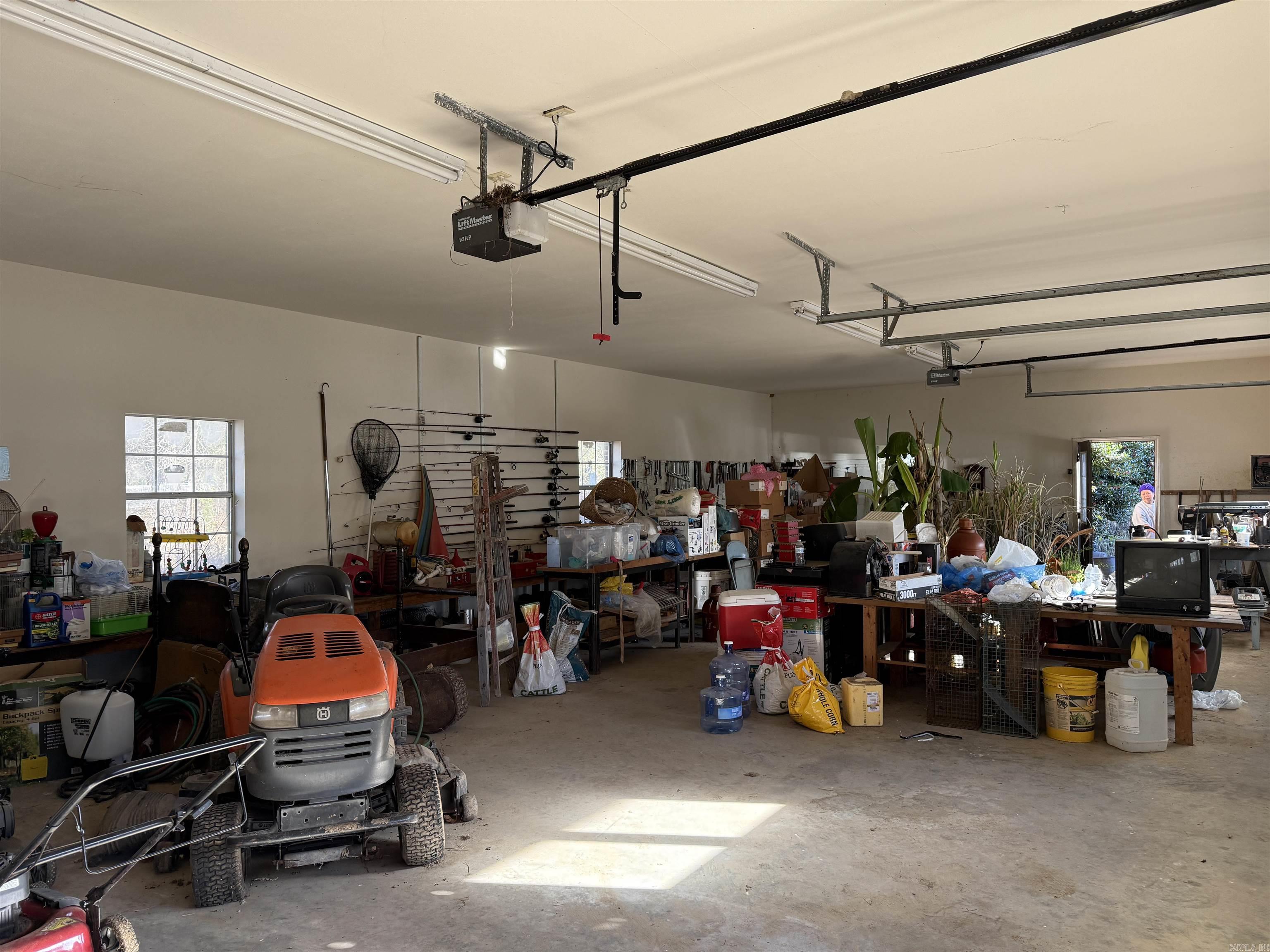 1681 County Road 3800  Lamar, AR