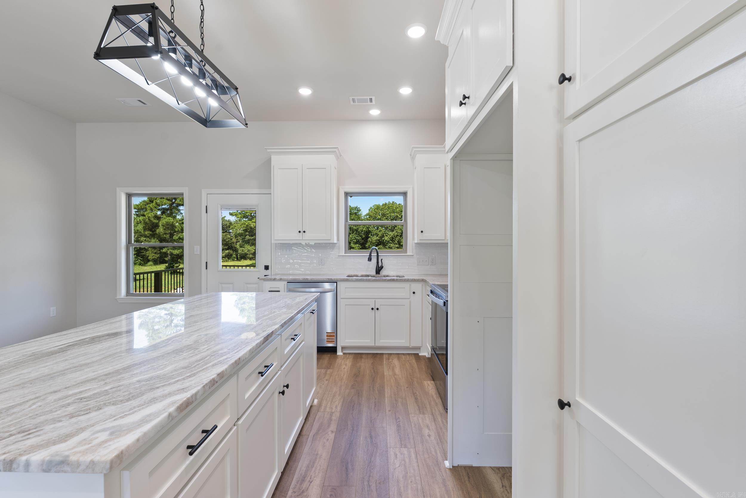 21 Mountain Grove Road  Greenbrier, AR