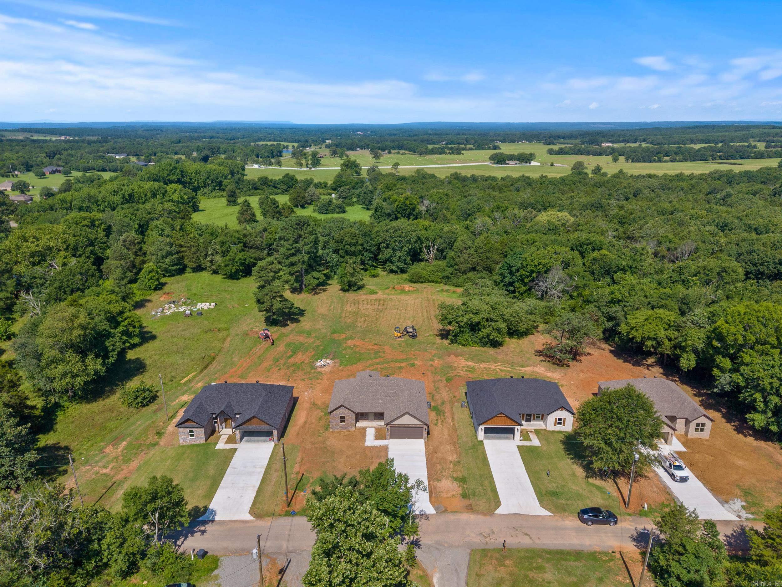 21 Mountain Grove Road  Greenbrier, AR