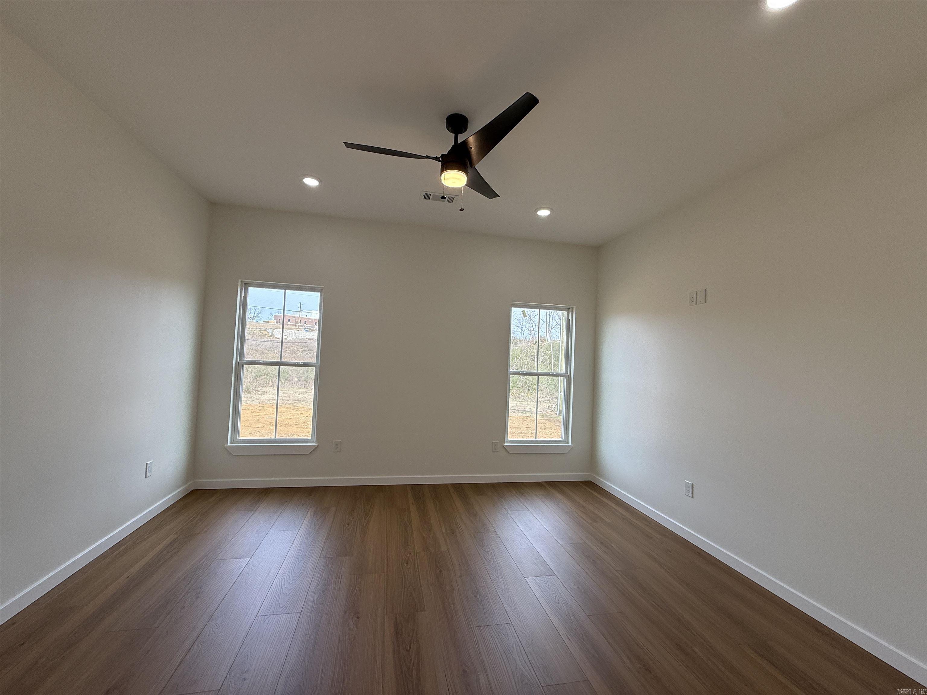 8 Cobble Hill Road Little Rock, AR 72211