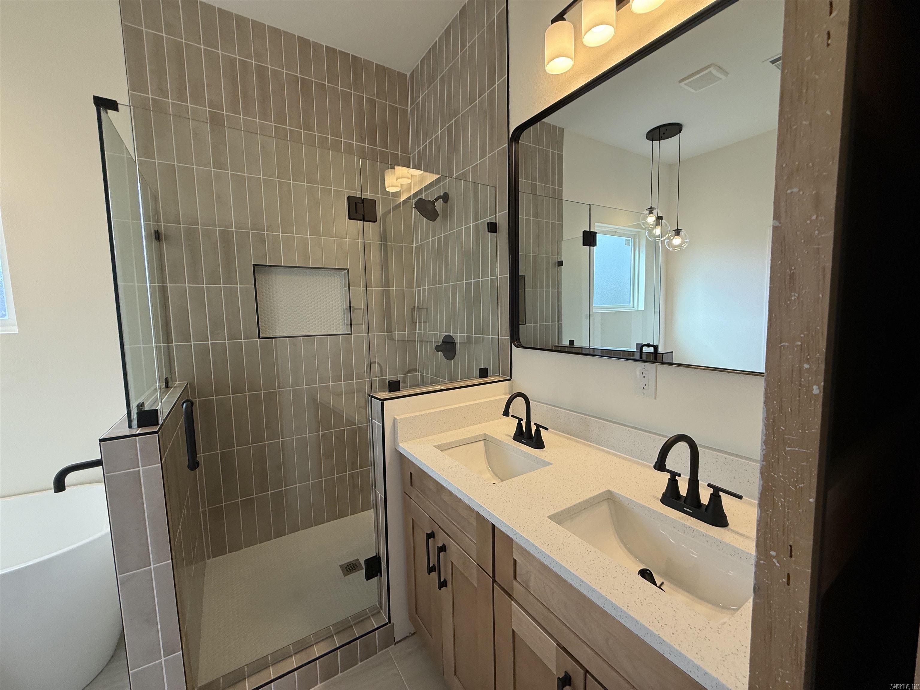 8 Cobble Hill Road Little Rock, AR 72211