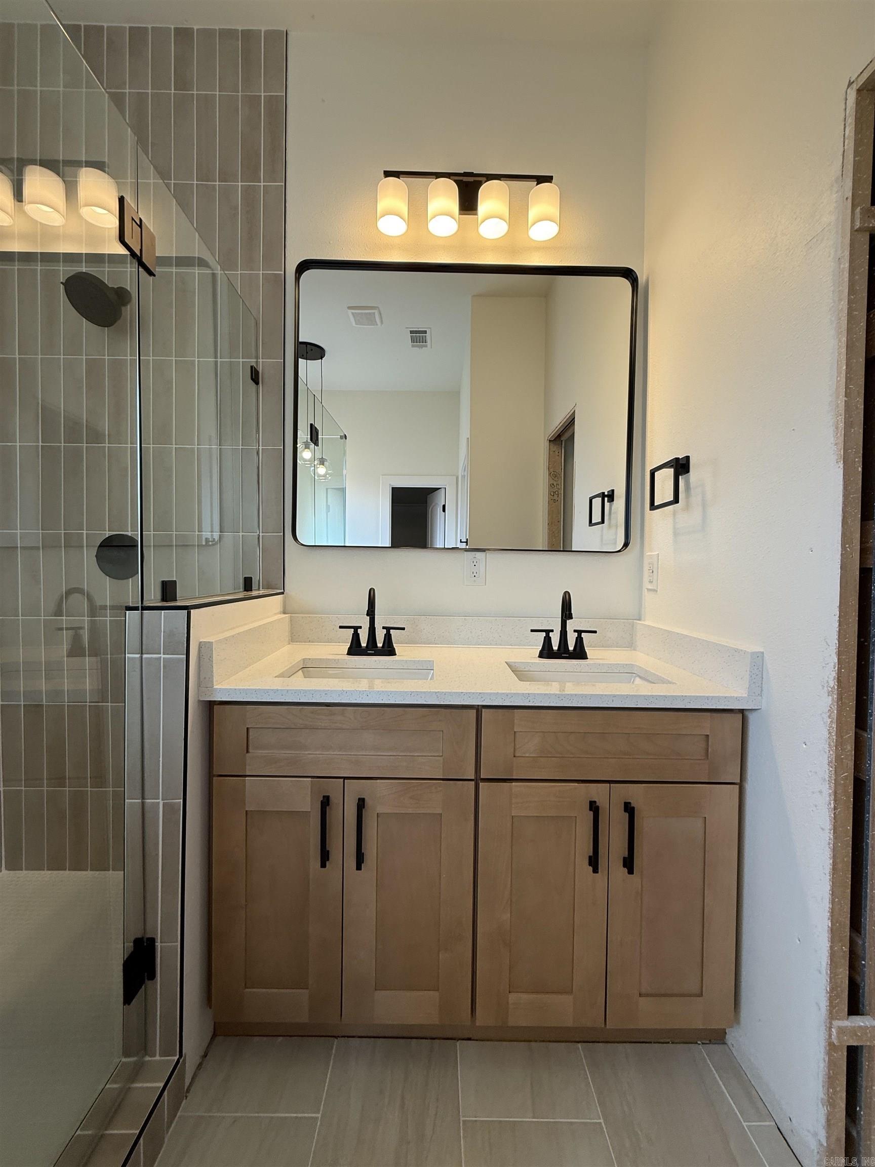 8 Cobble Hill Road Little Rock, AR 72211