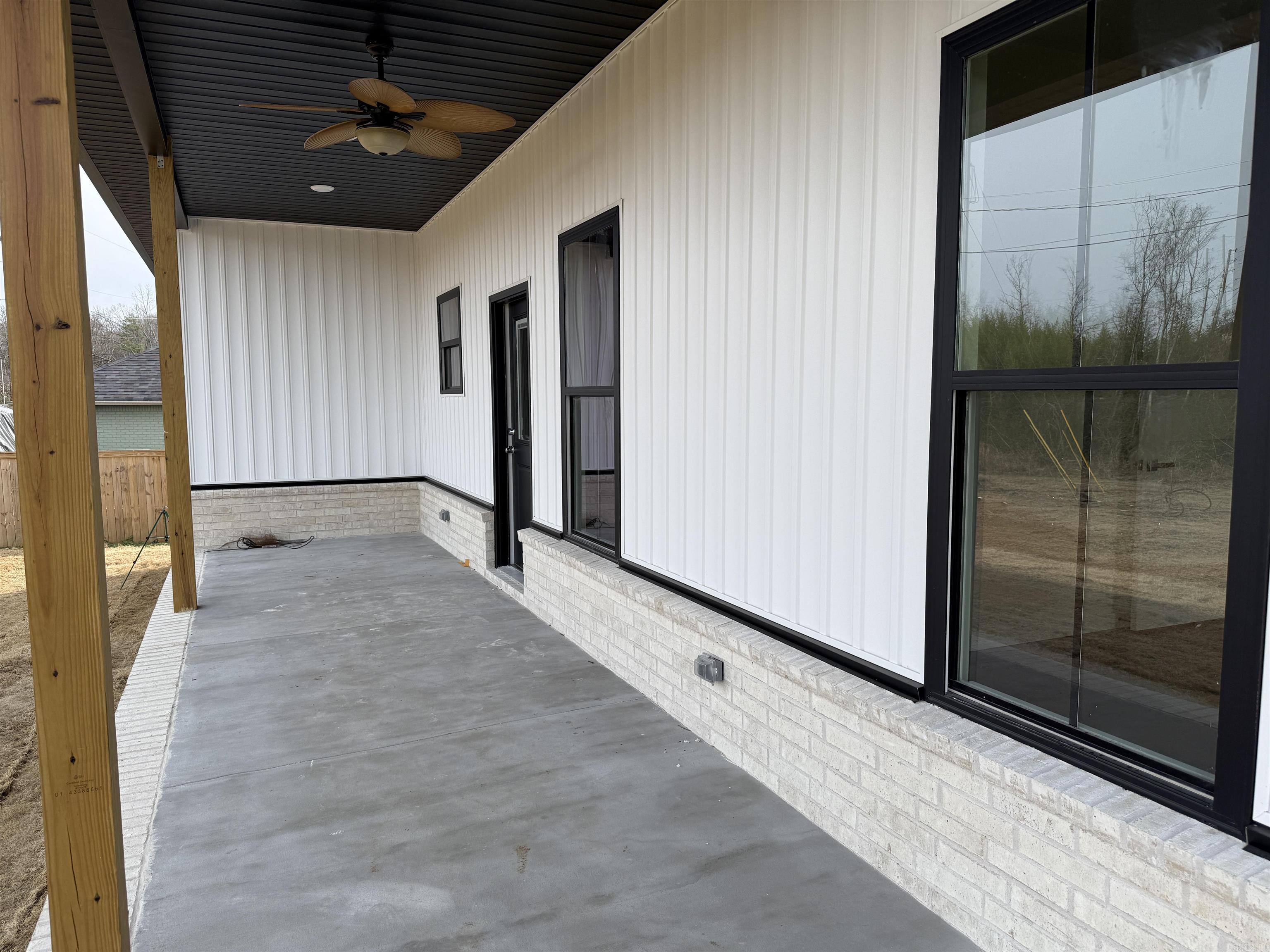 8 Cobble Hill Road Little Rock, AR 72211