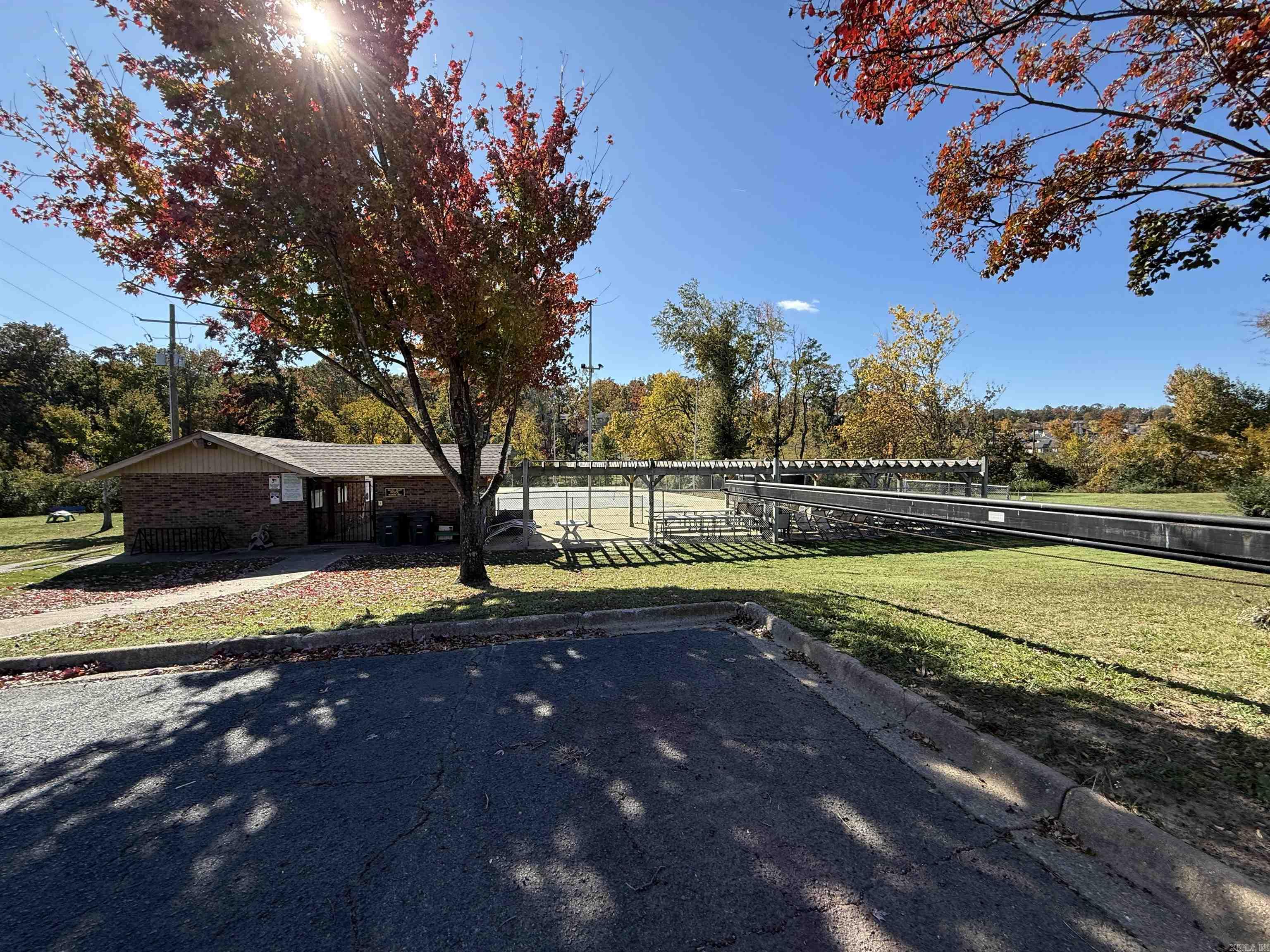 8 Cobble Hill Road Little Rock, AR 72211