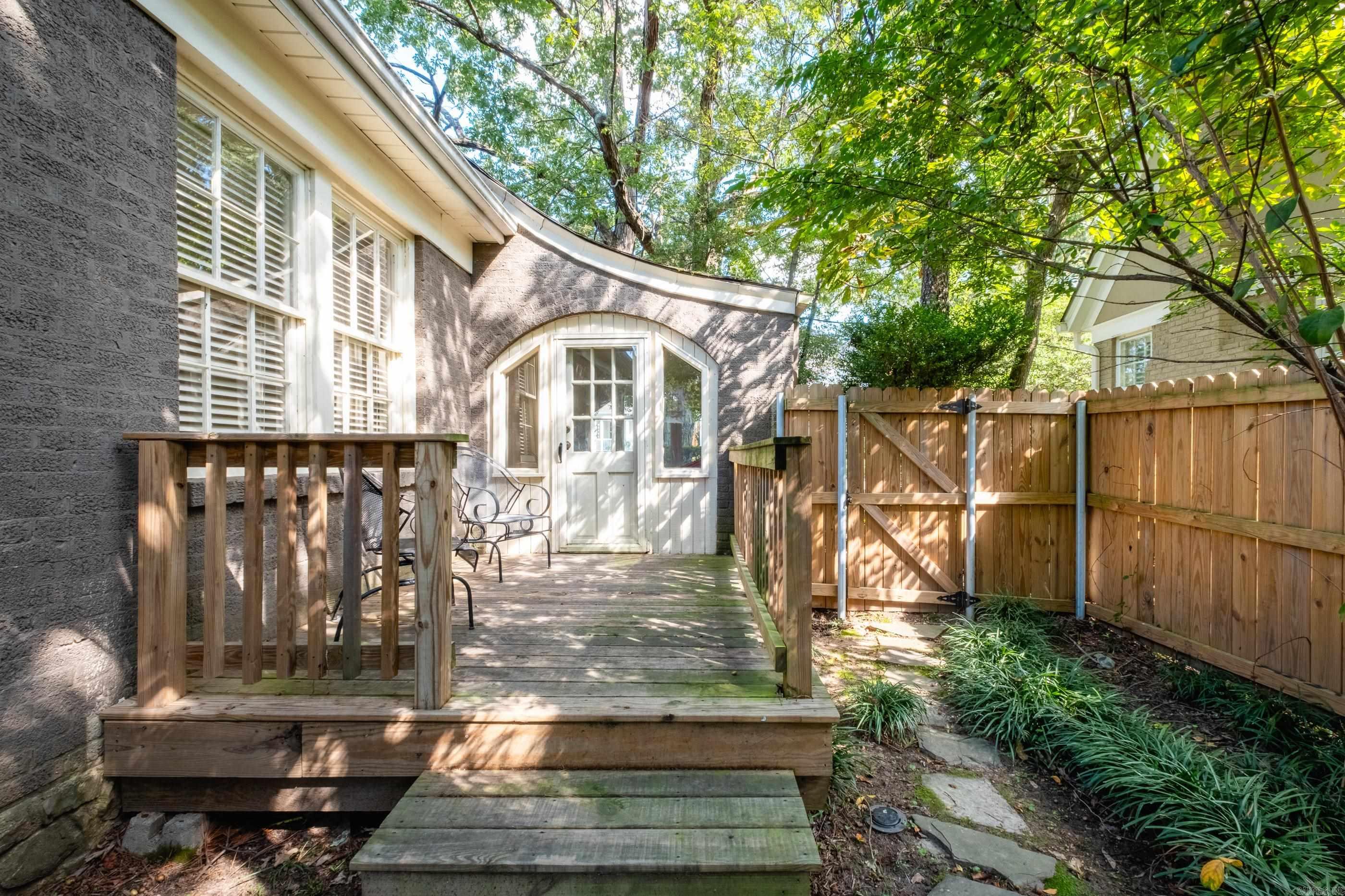 1816 N Jackson Street  Little Rock, AR