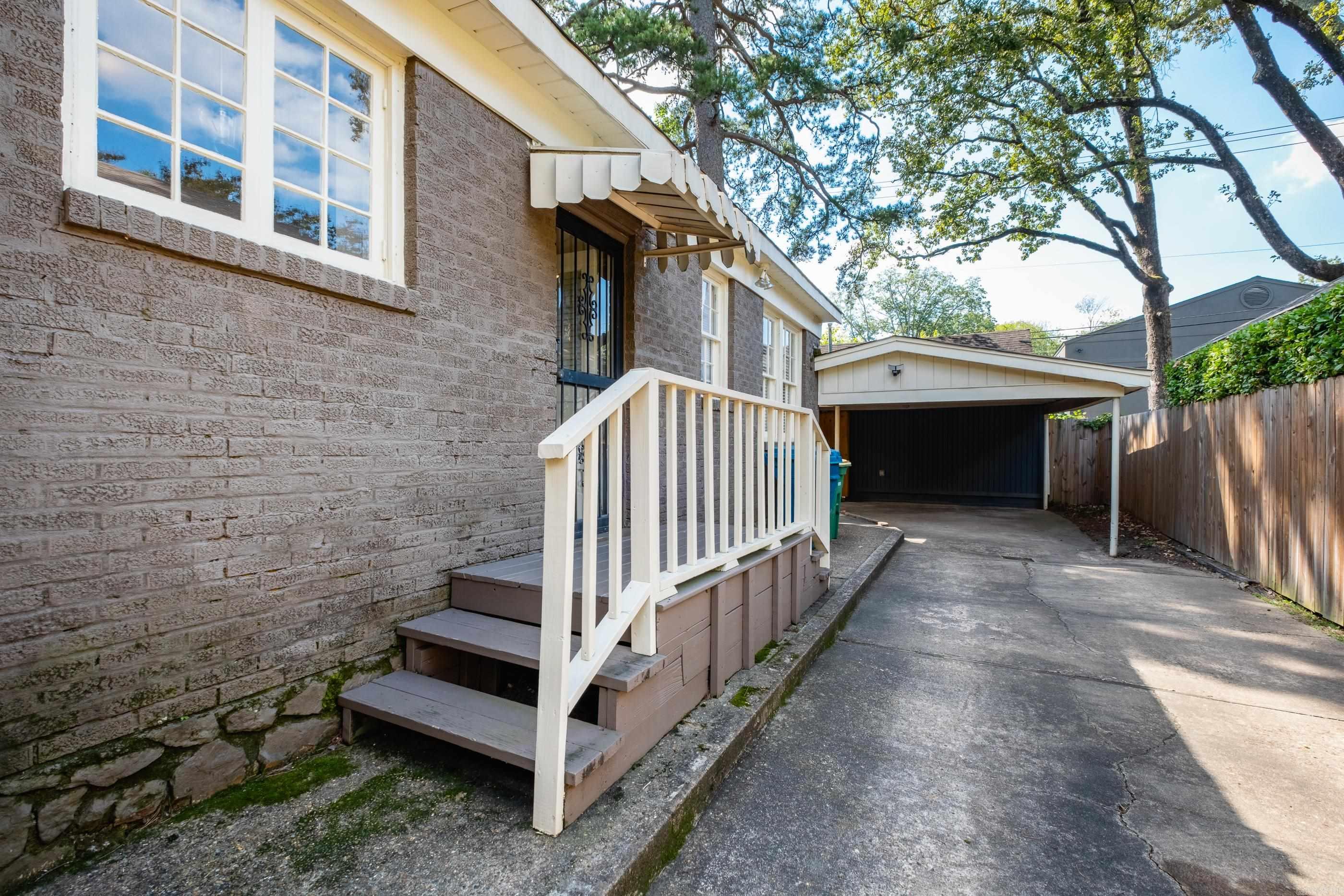 1816 N Jackson Street  Little Rock, AR