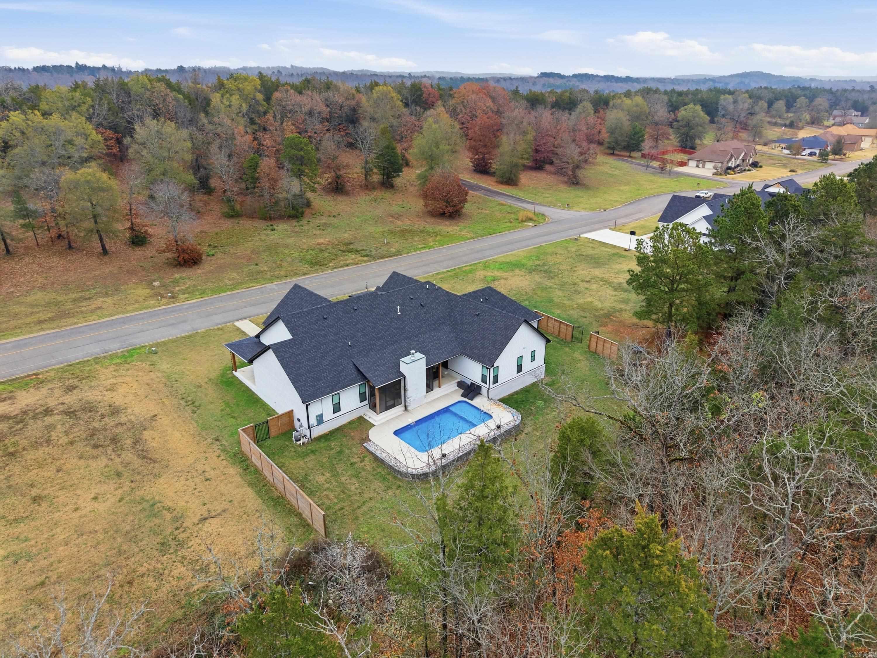 1708 E Holloway St  Morrilton, AR