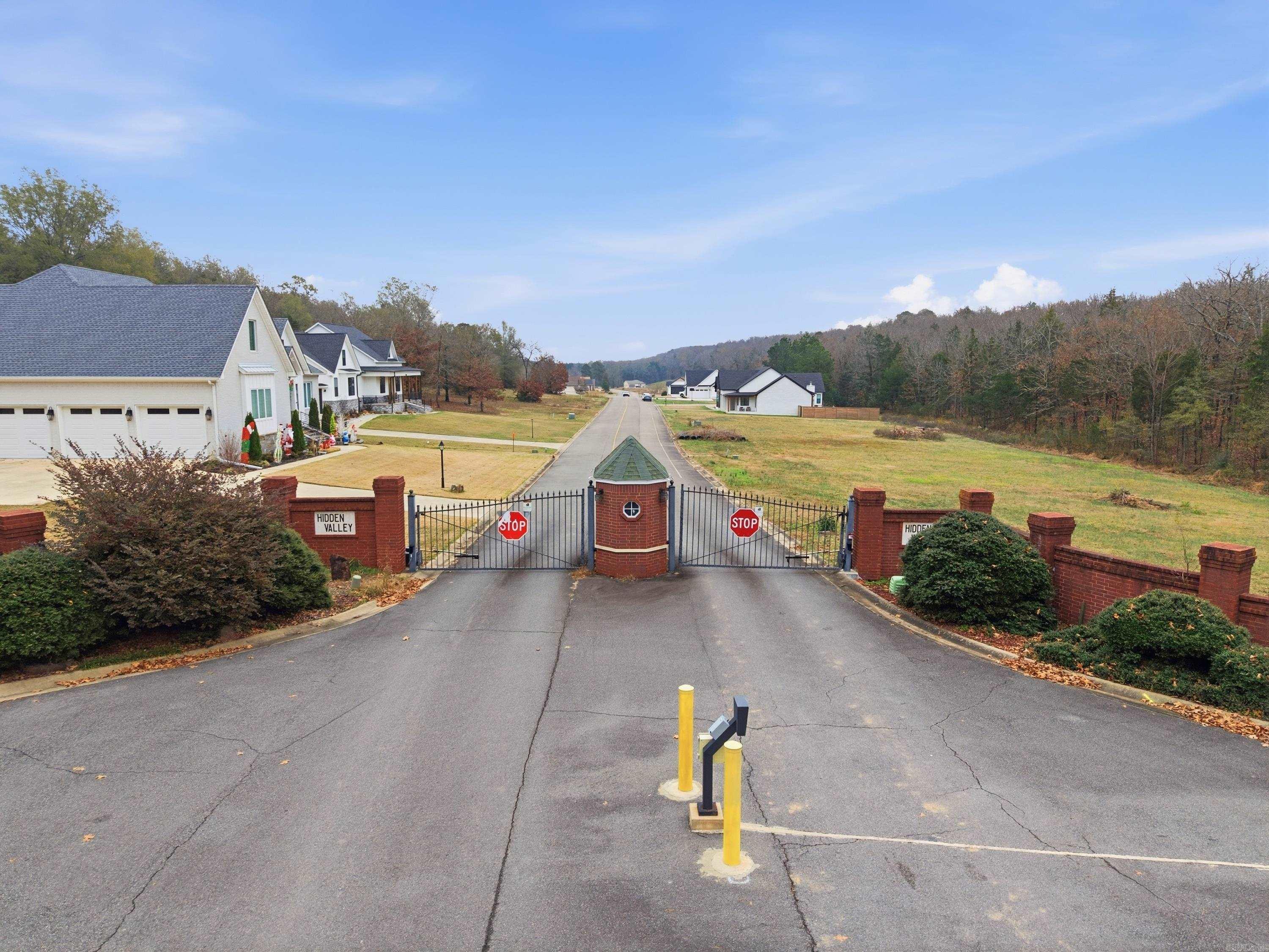 1708 E Holloway St  Morrilton, AR